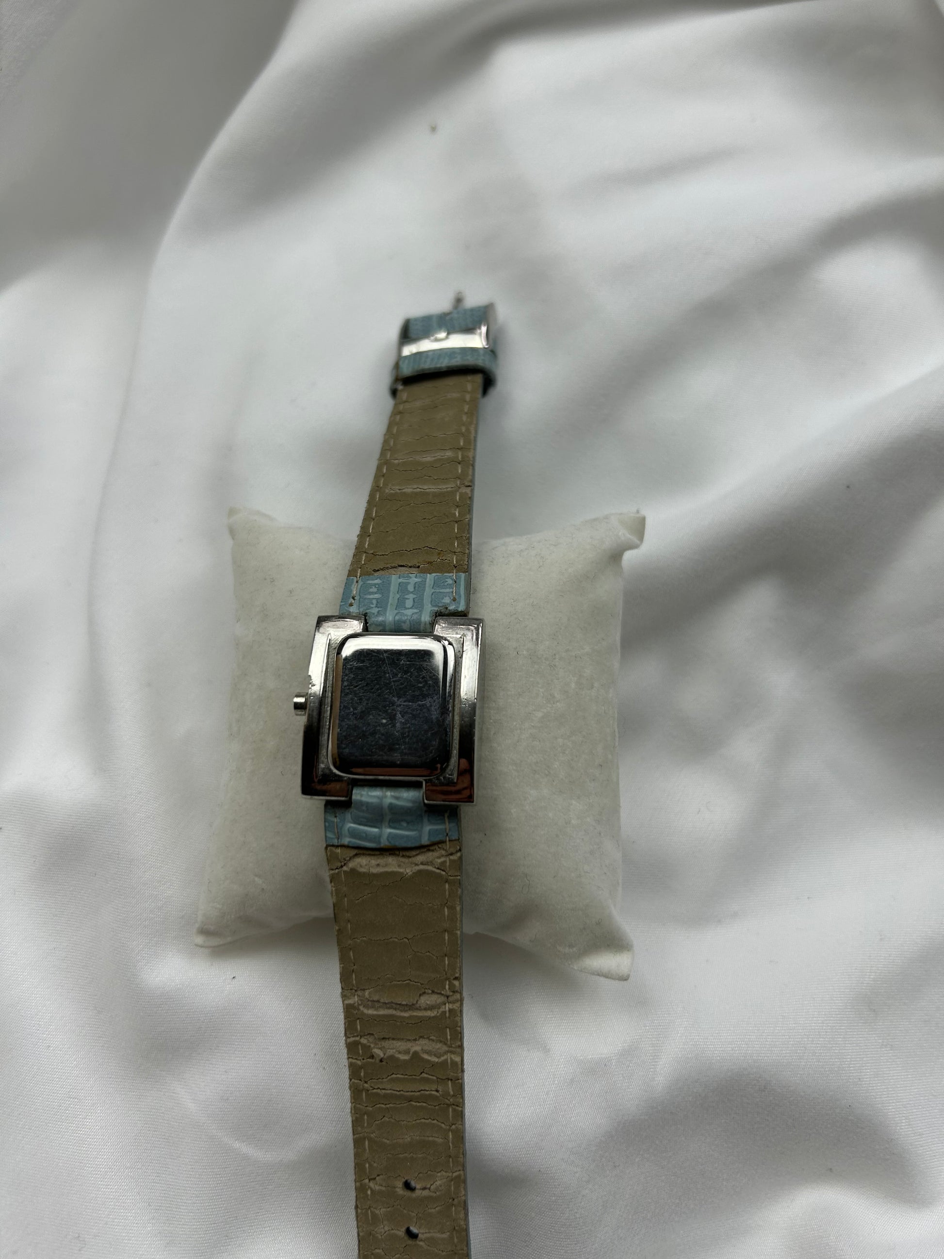 Vintage stainless steel blue leather silver watch jewelry