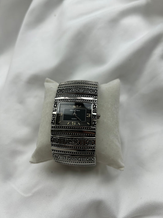 Vintage stainless steel silver watch jewelry