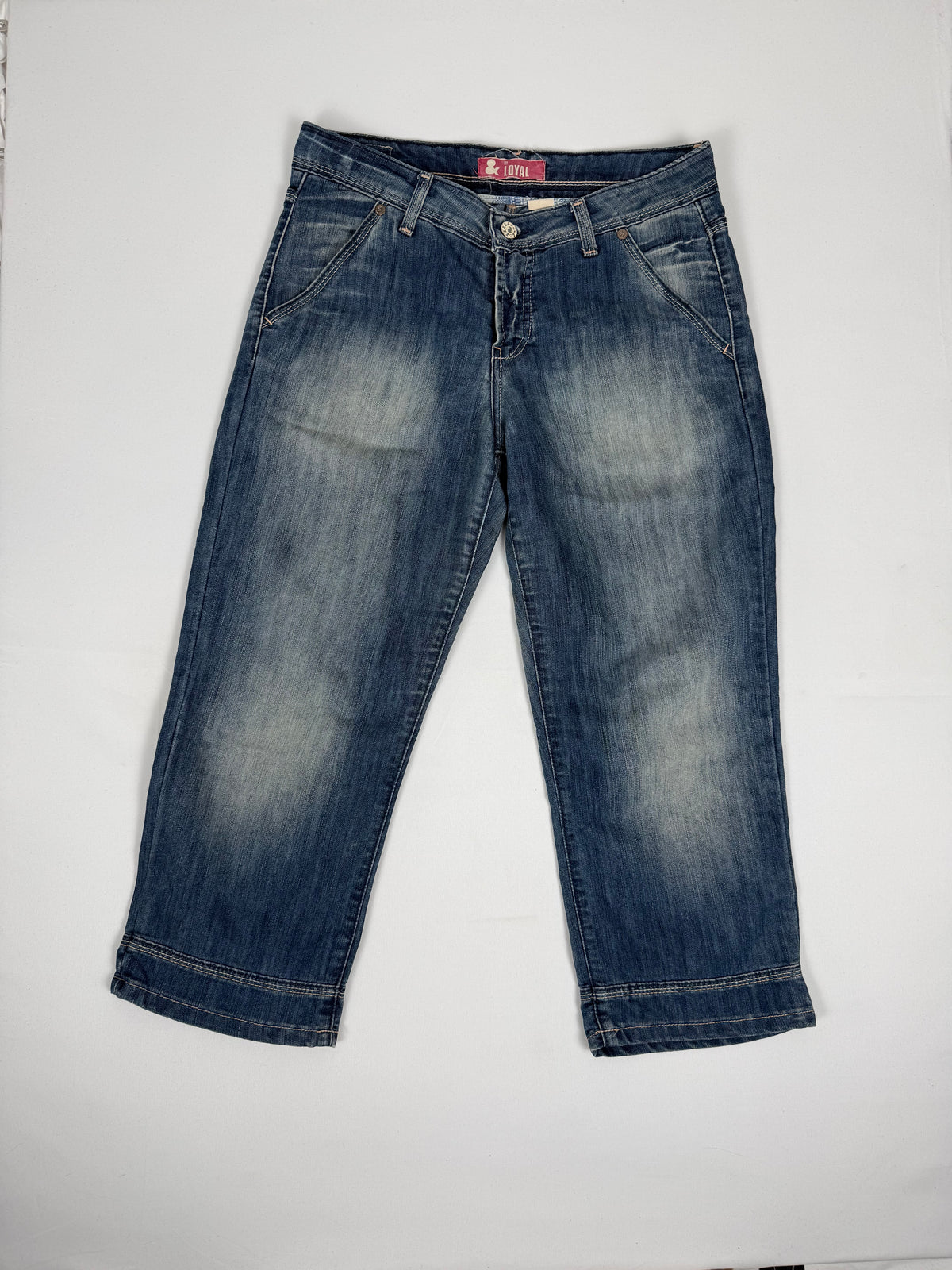 Blue denim low rise capri pants (M)