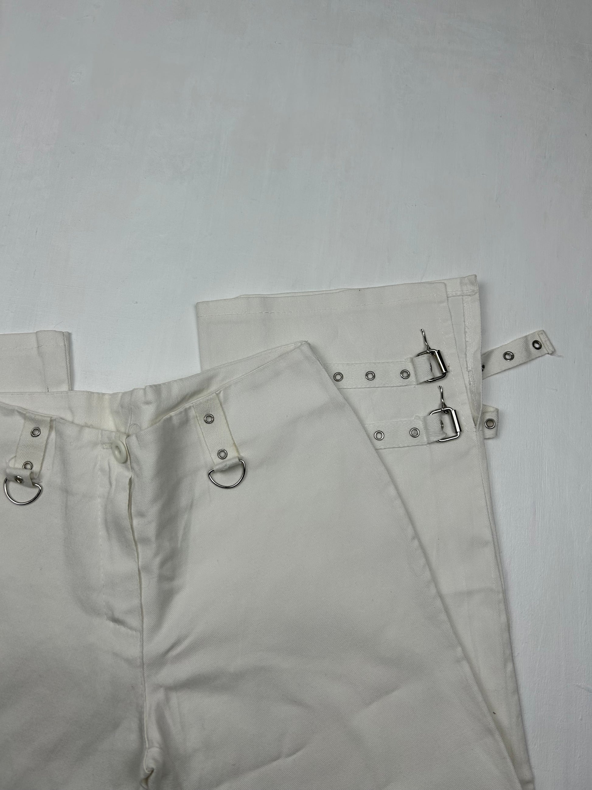 White low rise baggy capris pants (S/M)