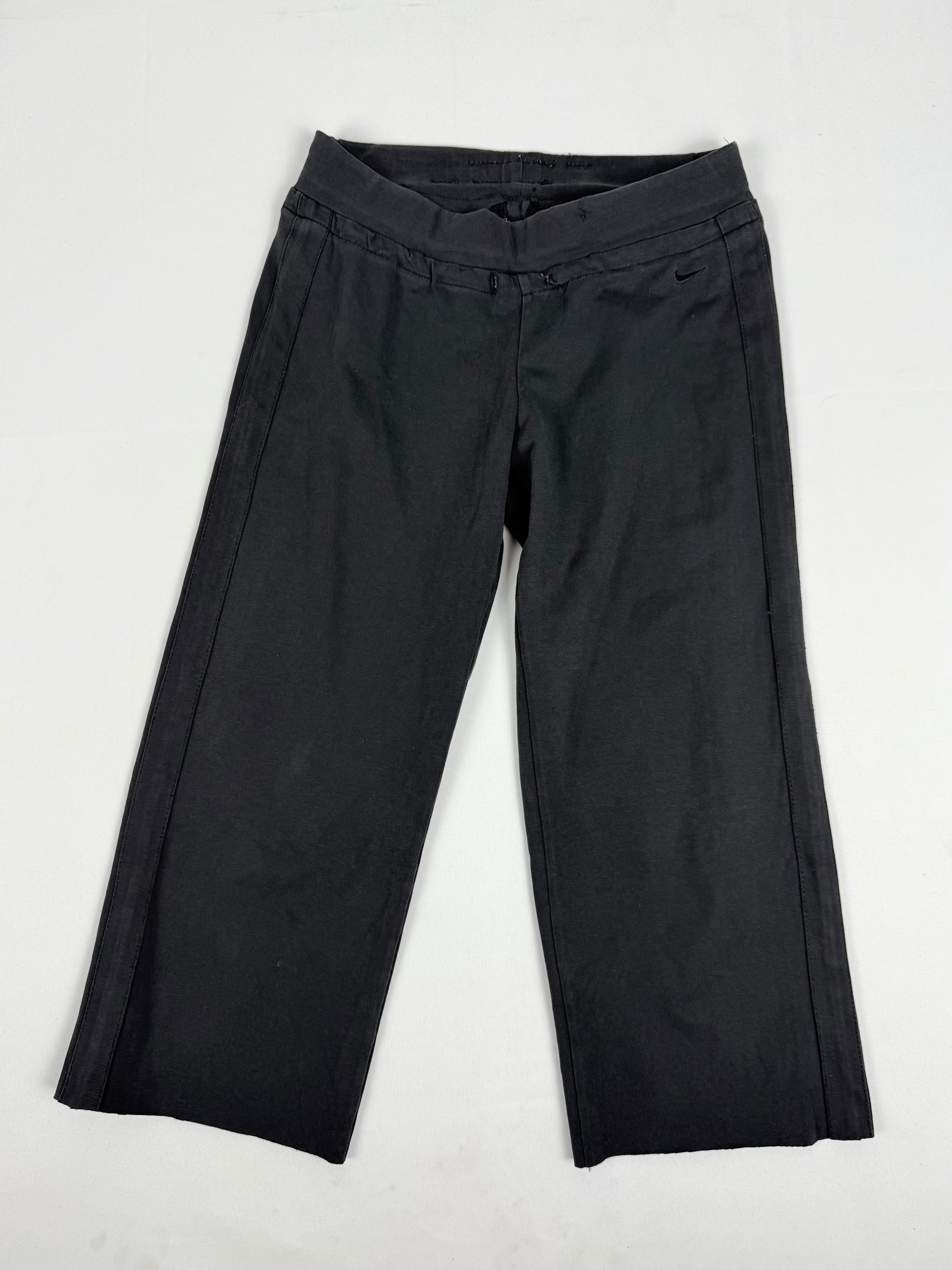 Black low rise activewear capri pants (S)