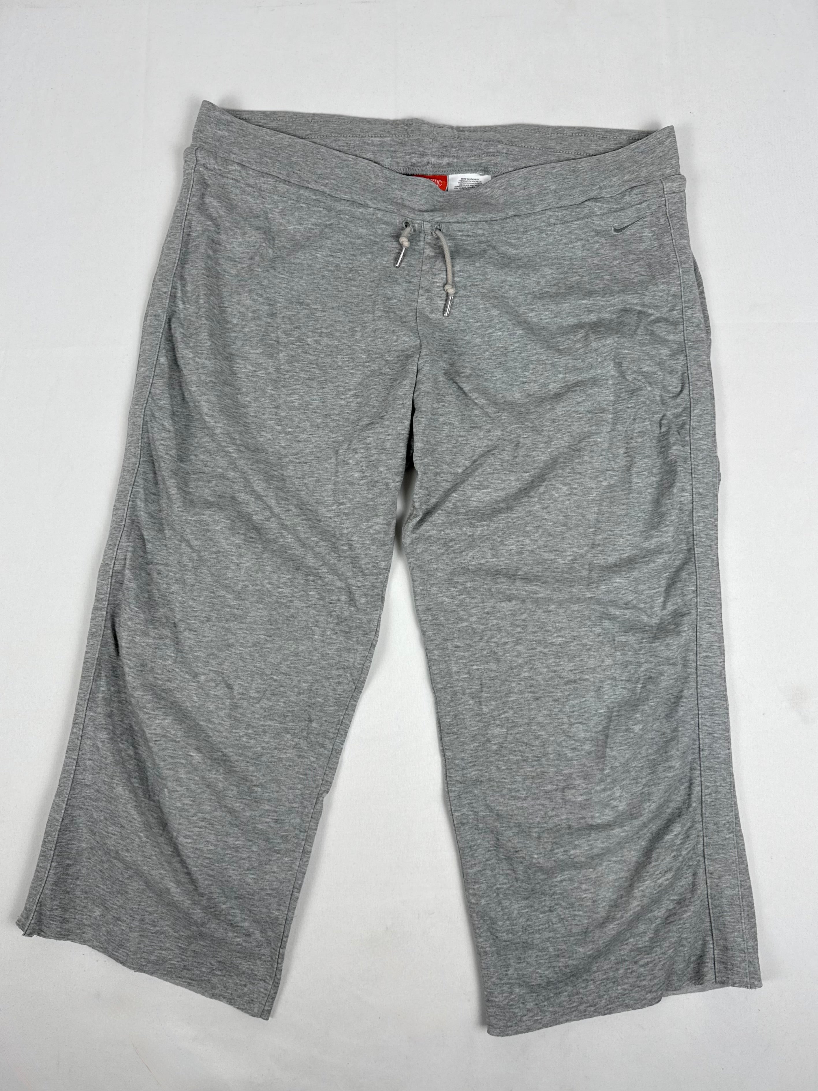Grey low rise activewear capri pants (XL)
