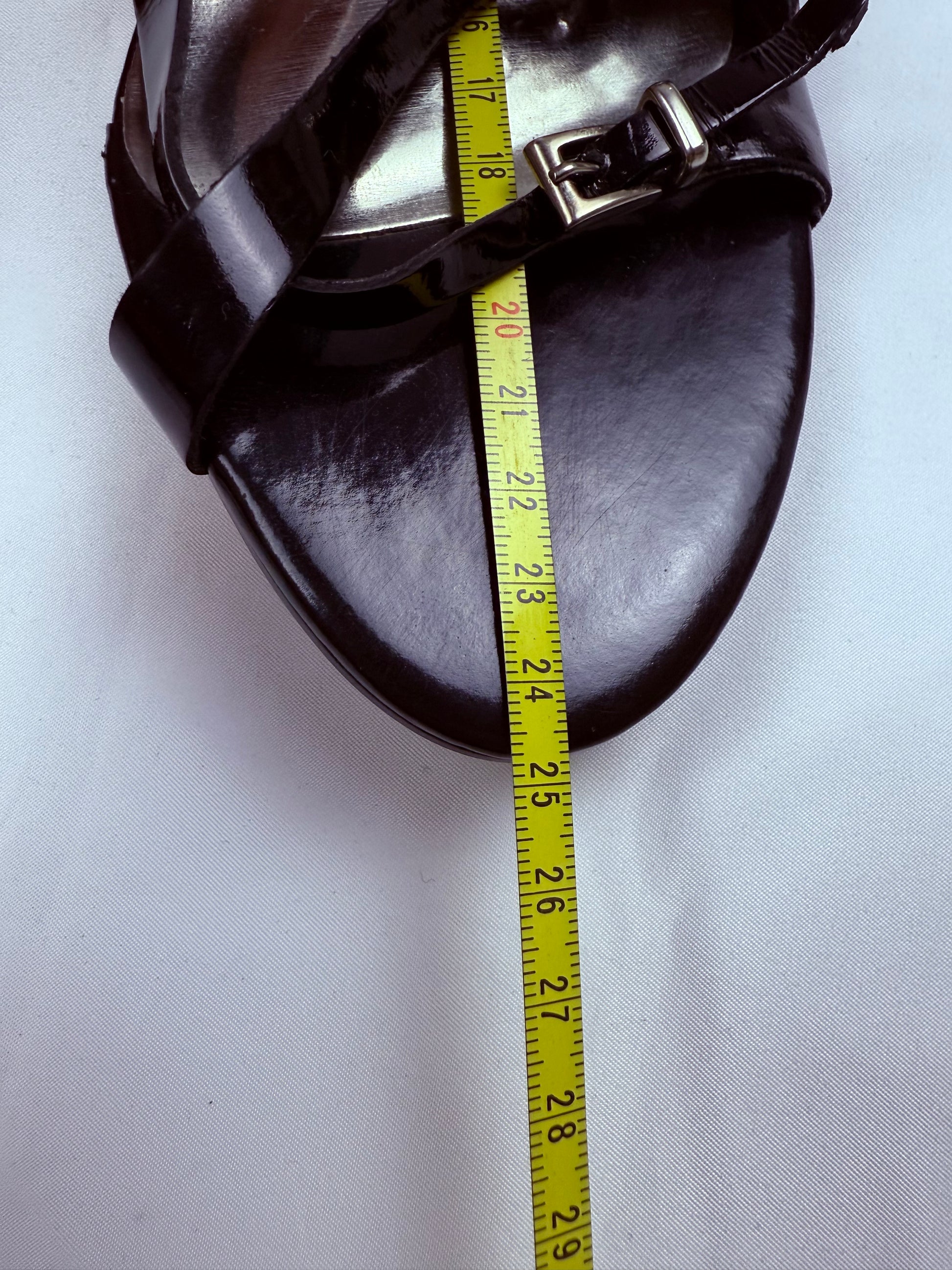 Black buckle belt heels (38)