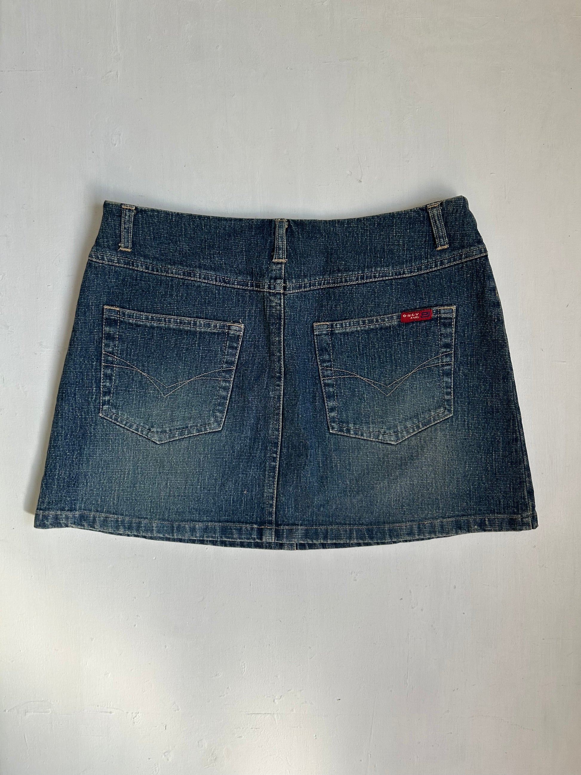 Blue denim low rise mini skirt (S)