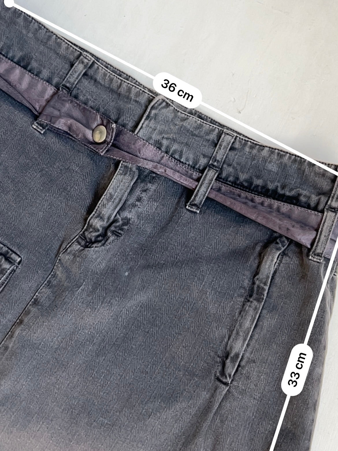 Grey denim cargo low rise mini skirt (S)
