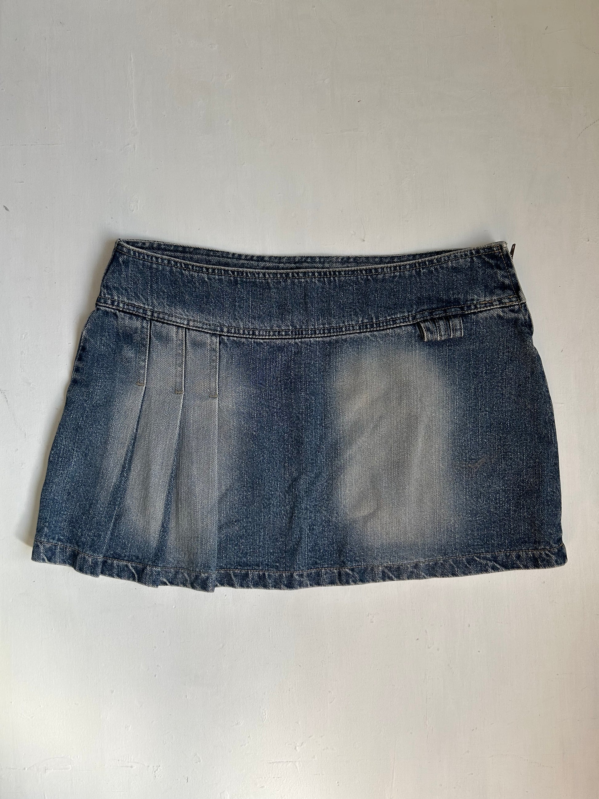 Blue denim mini pleated skirt (S/M)