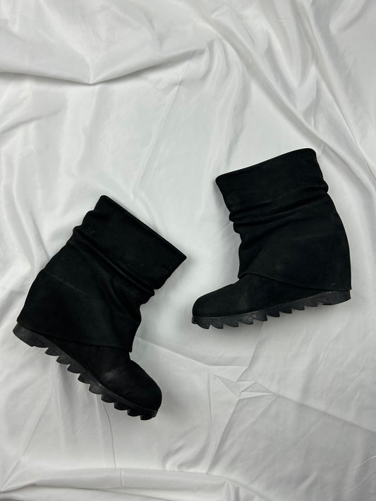 Black suede leather platform heels boots (36)