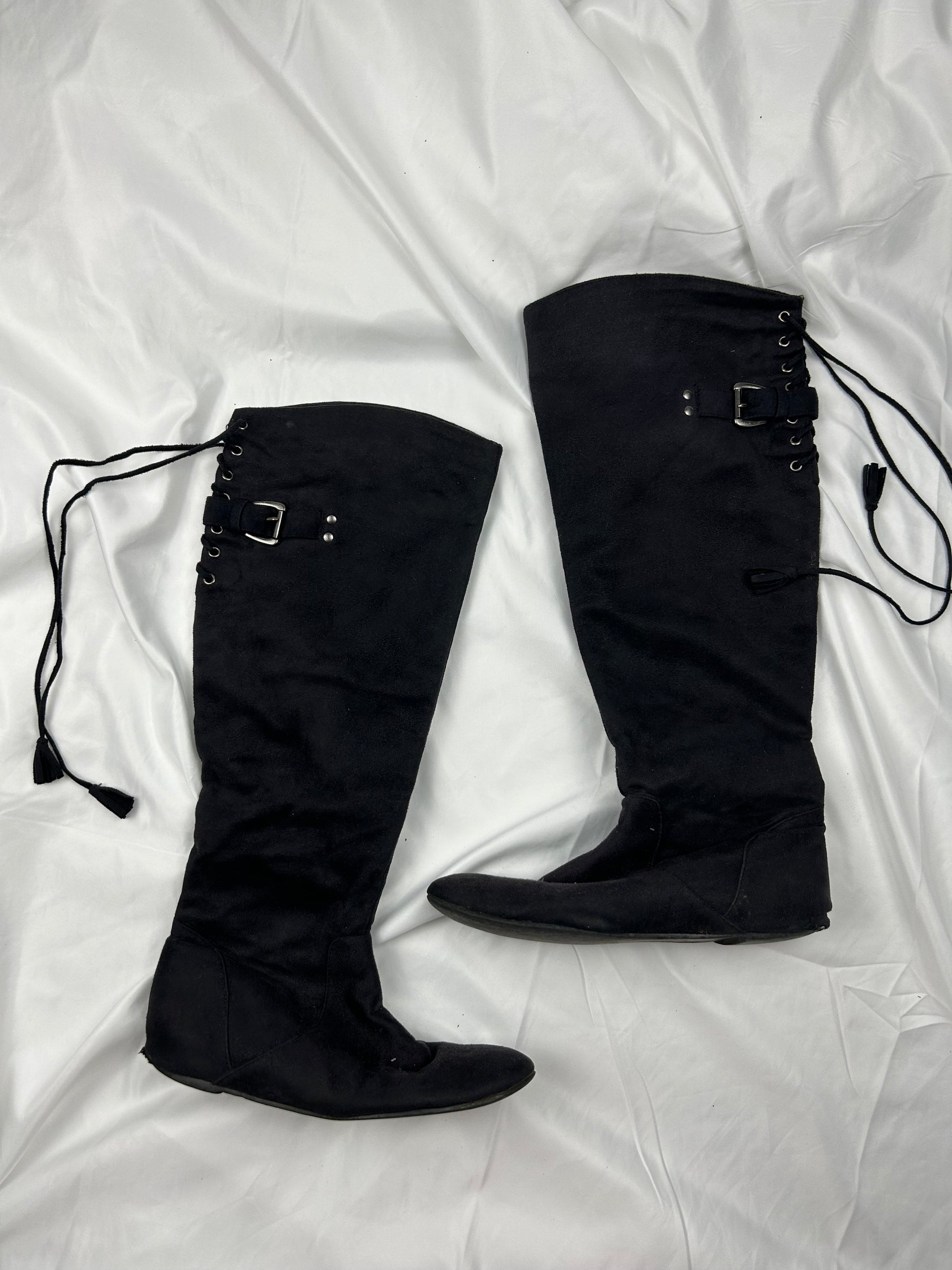 Black lace suede knee high boots (38)