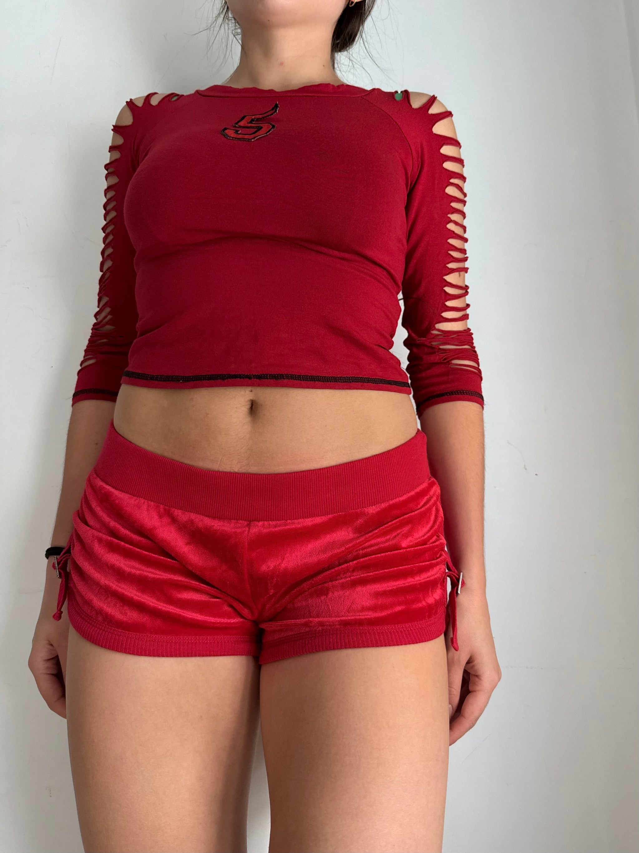 Red velvet low rise mini short (M/L)