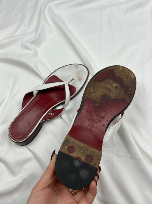 White real leather flip flop mules (37.5)