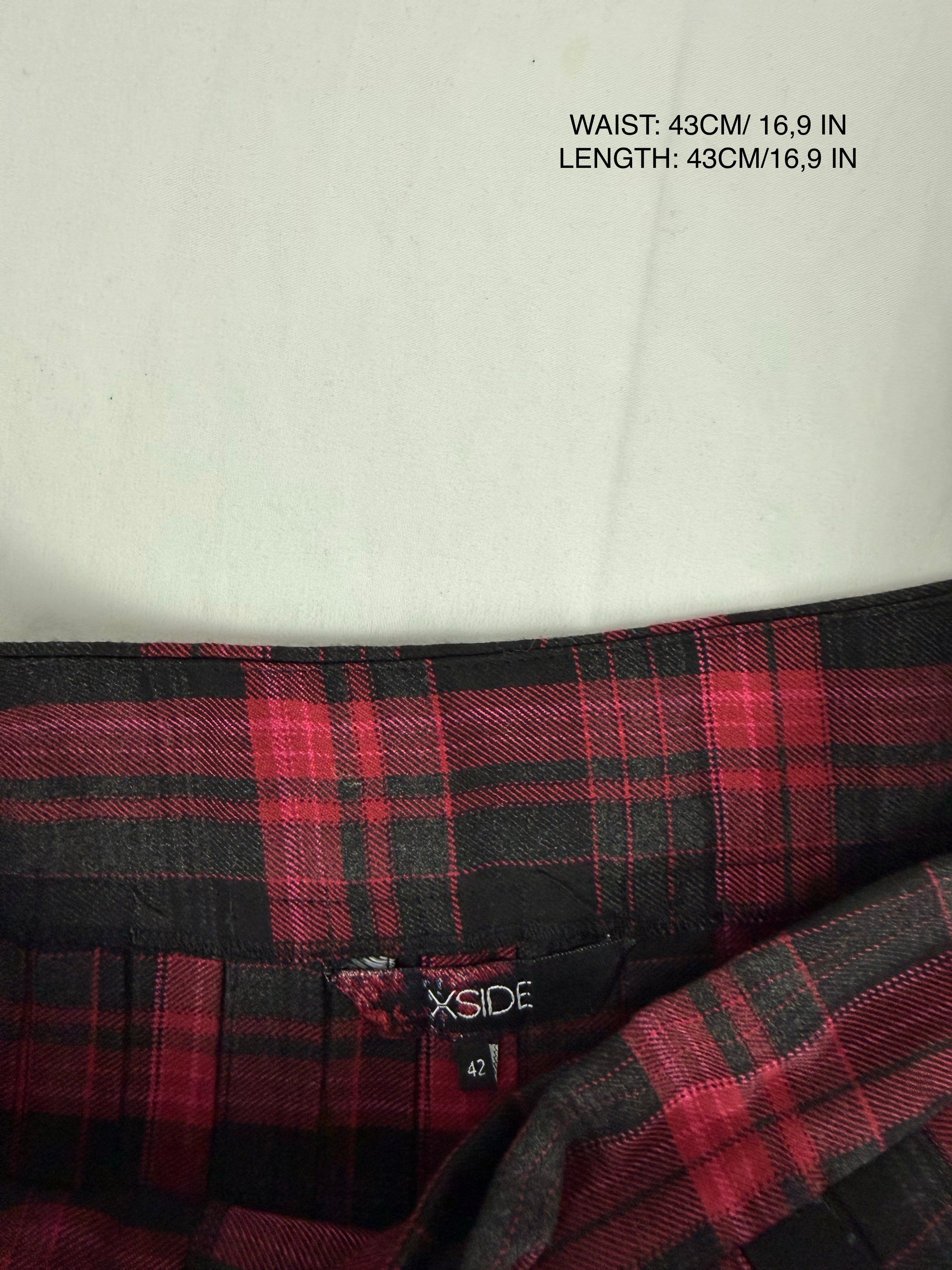 Red check print low rise pleated mini skirt (XL)