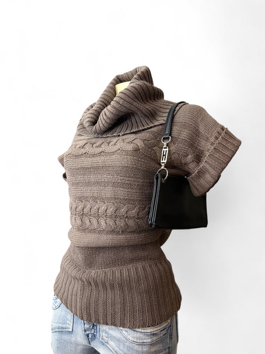 Black pochette shoulder bag (25x11cm)