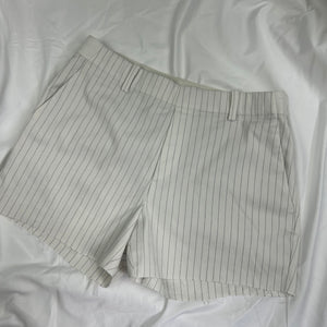 White striped office low rise mini short (S)