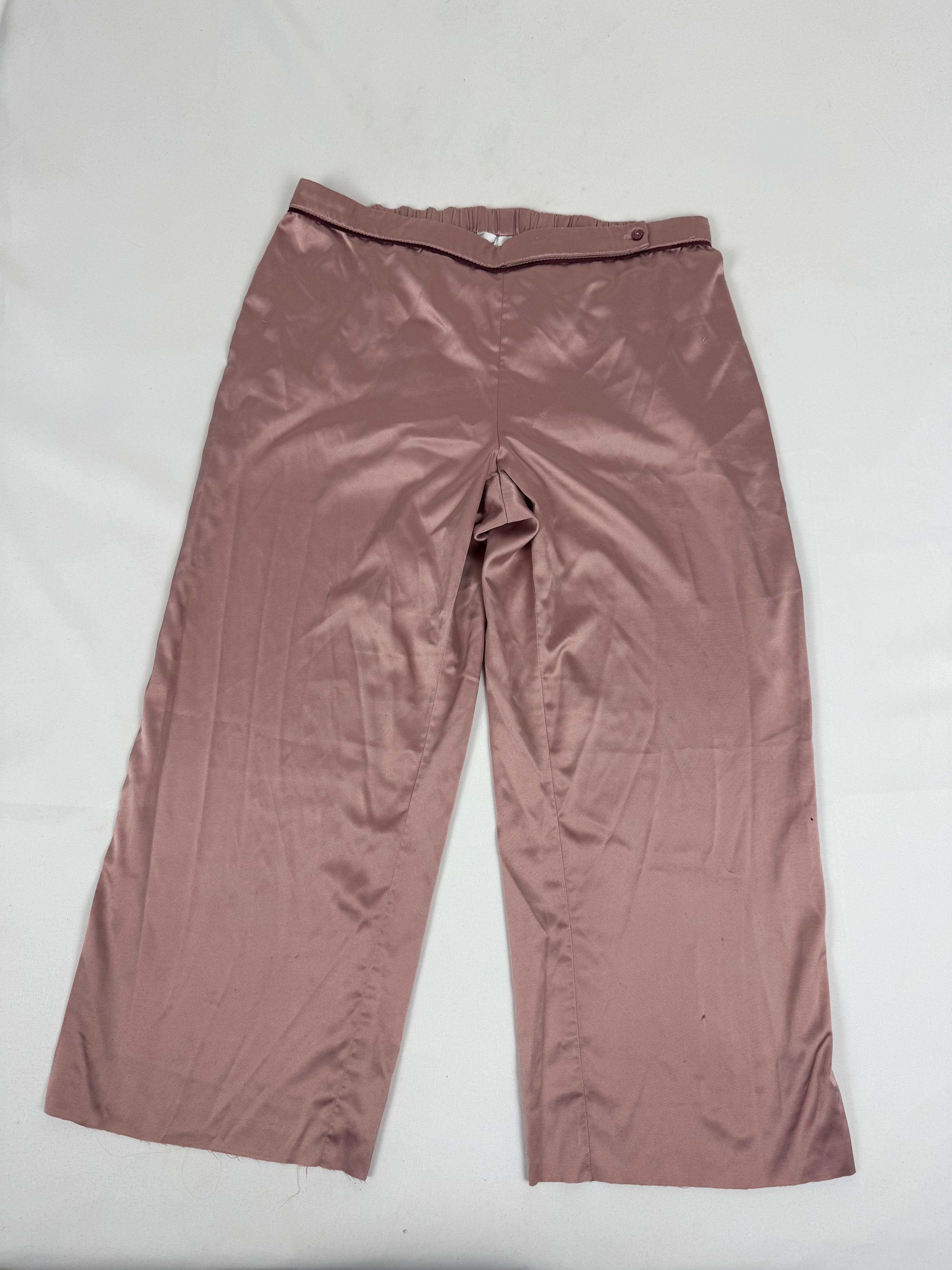 Pink silky low rise capri pants (S/M)