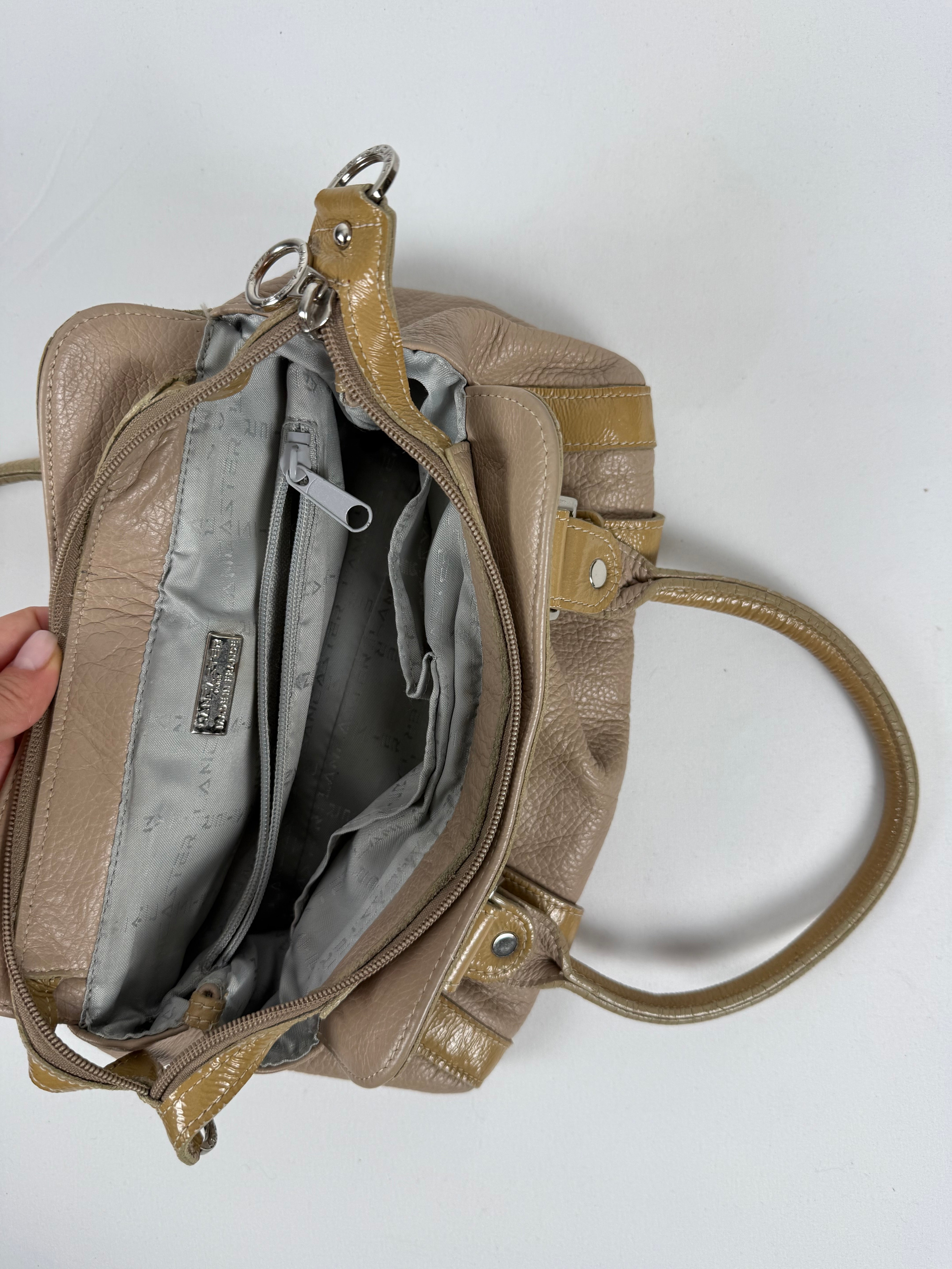 Beige real leather shoulder bag (14x29cm)