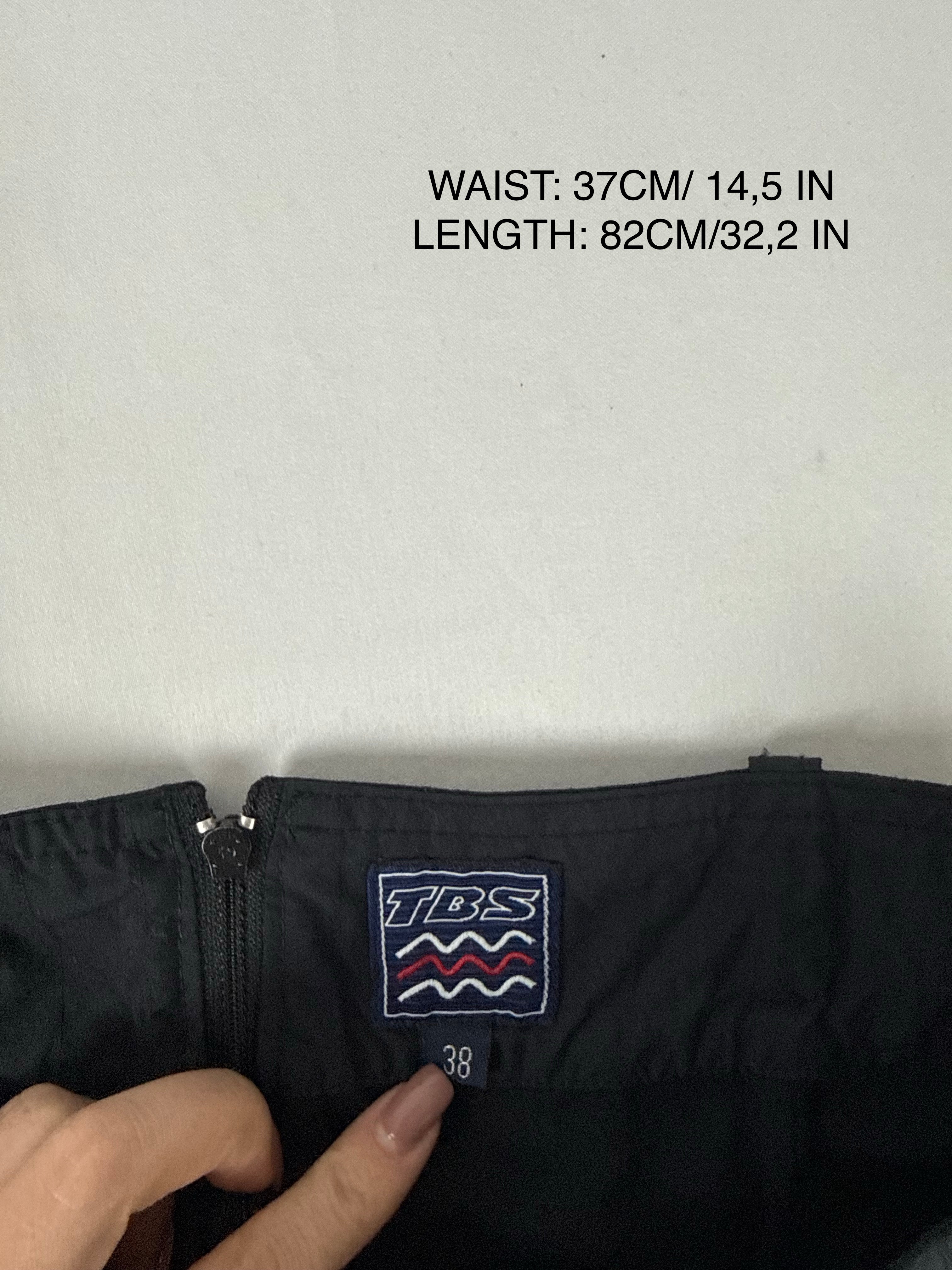 Black low rise maxi skirt (S/M)