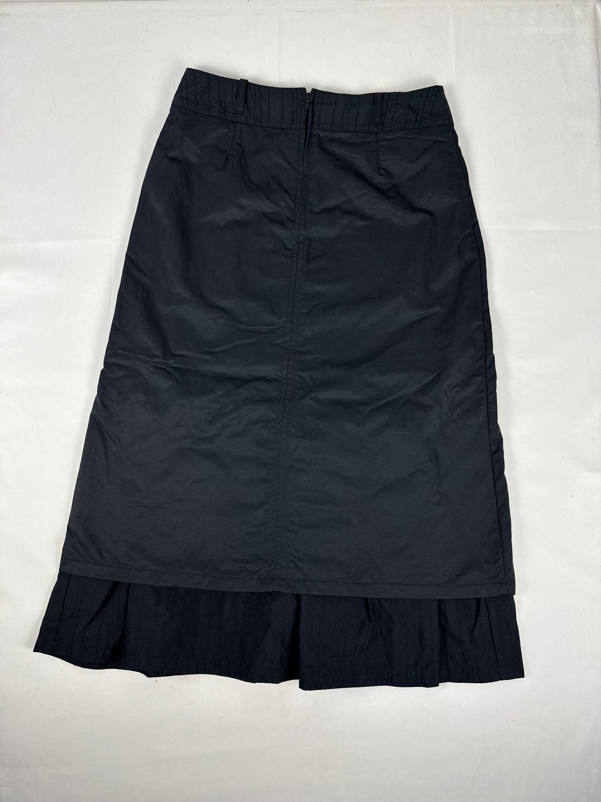 Black low rise maxi skirt (S/M)