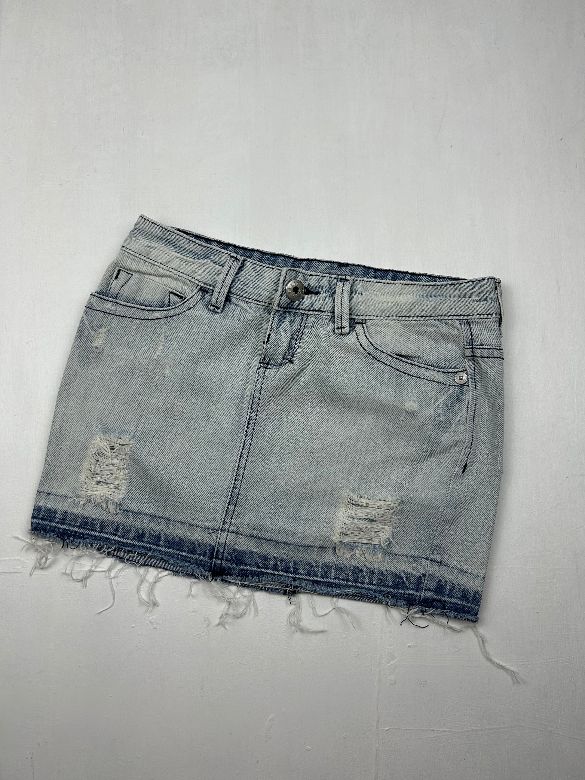 Blue denim low rise mini skirt (XS)