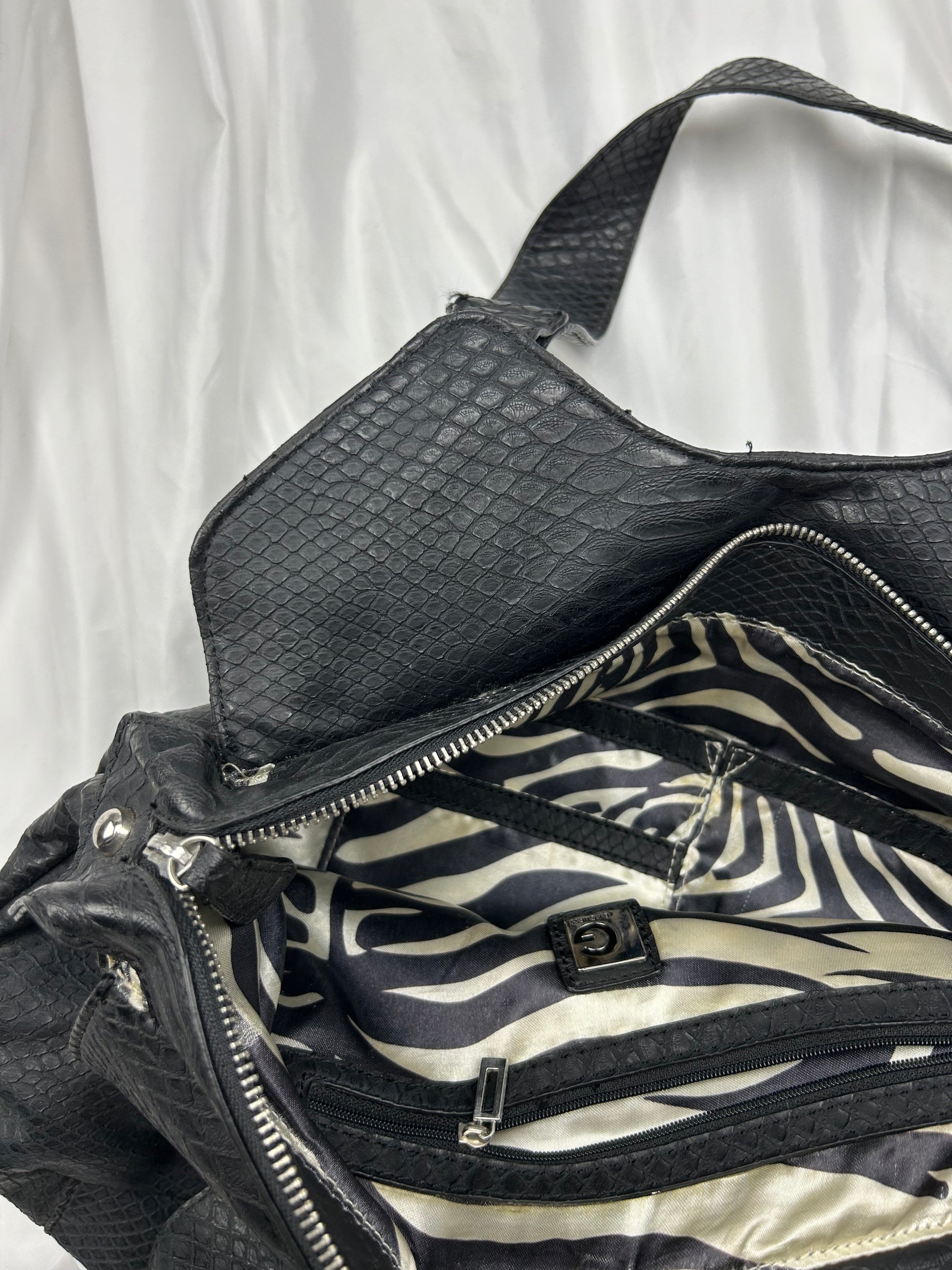 Black uni besace bag