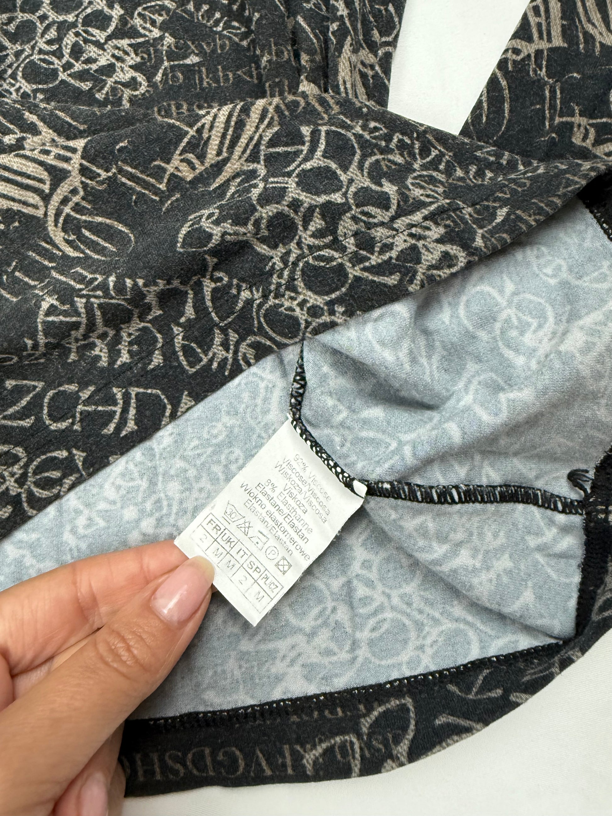Grey graphic long sleeves top (M)