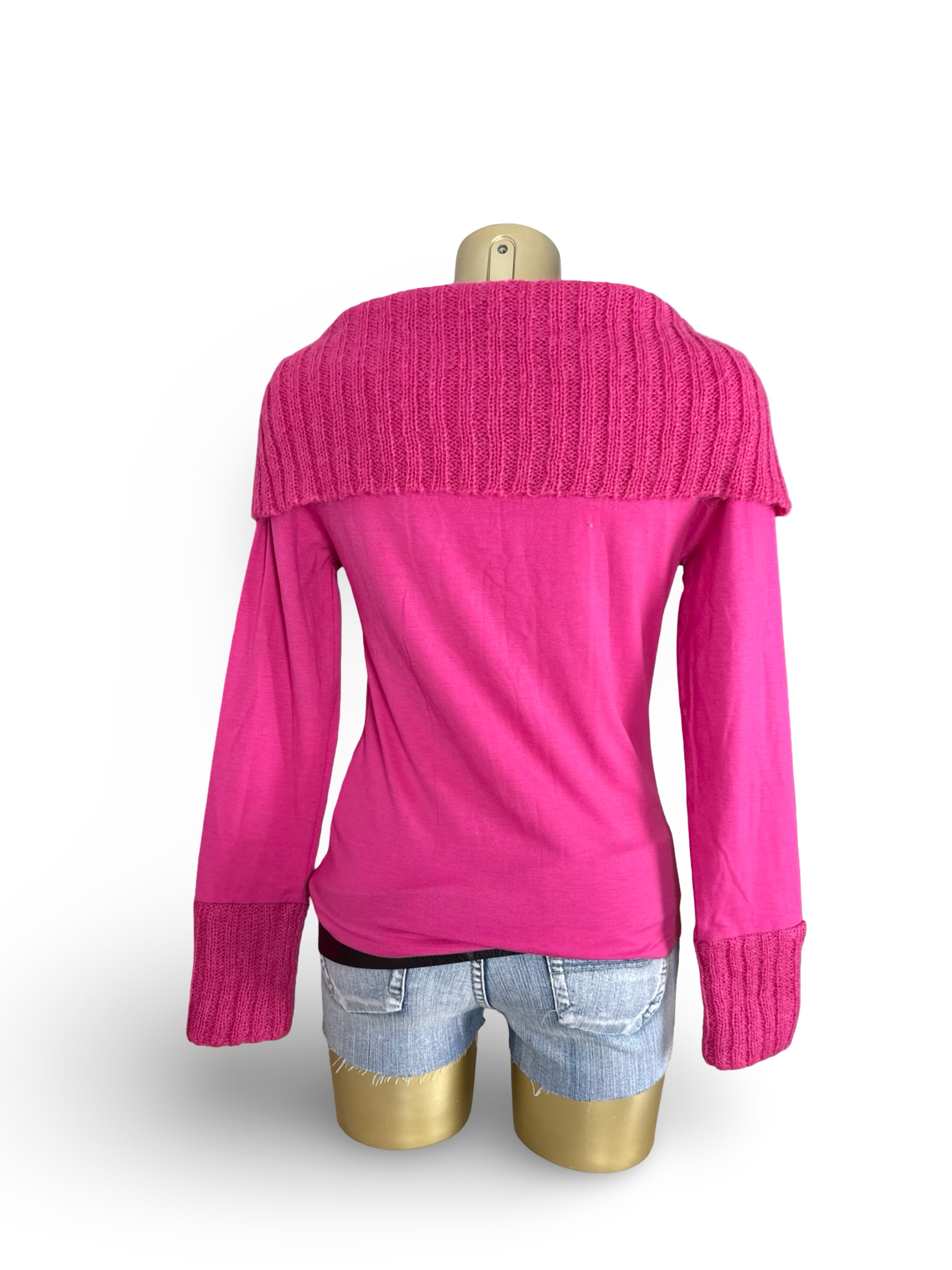 Pink turtleneck off shoulder long sleeves top (M)
