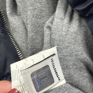 Black spell out logo puffer jacket (XS)