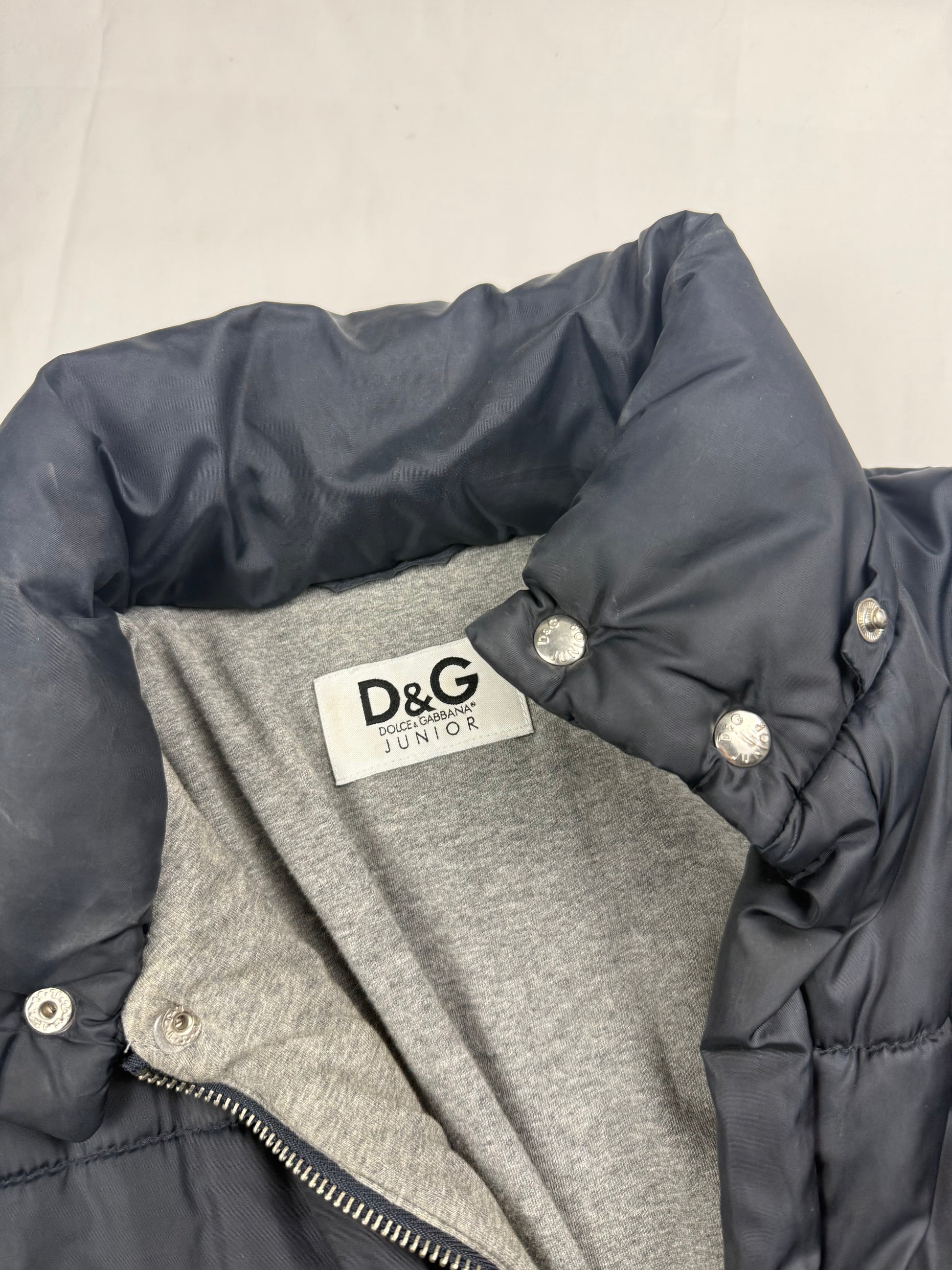 Black spell out logo puffer jacket (XS)