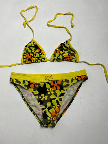 Yellow hibiscus floral print y2k vintage bikini set (S)