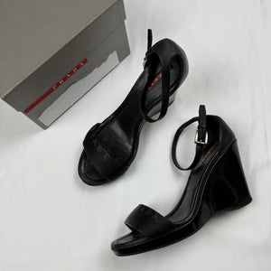 Black wedge heels (36)