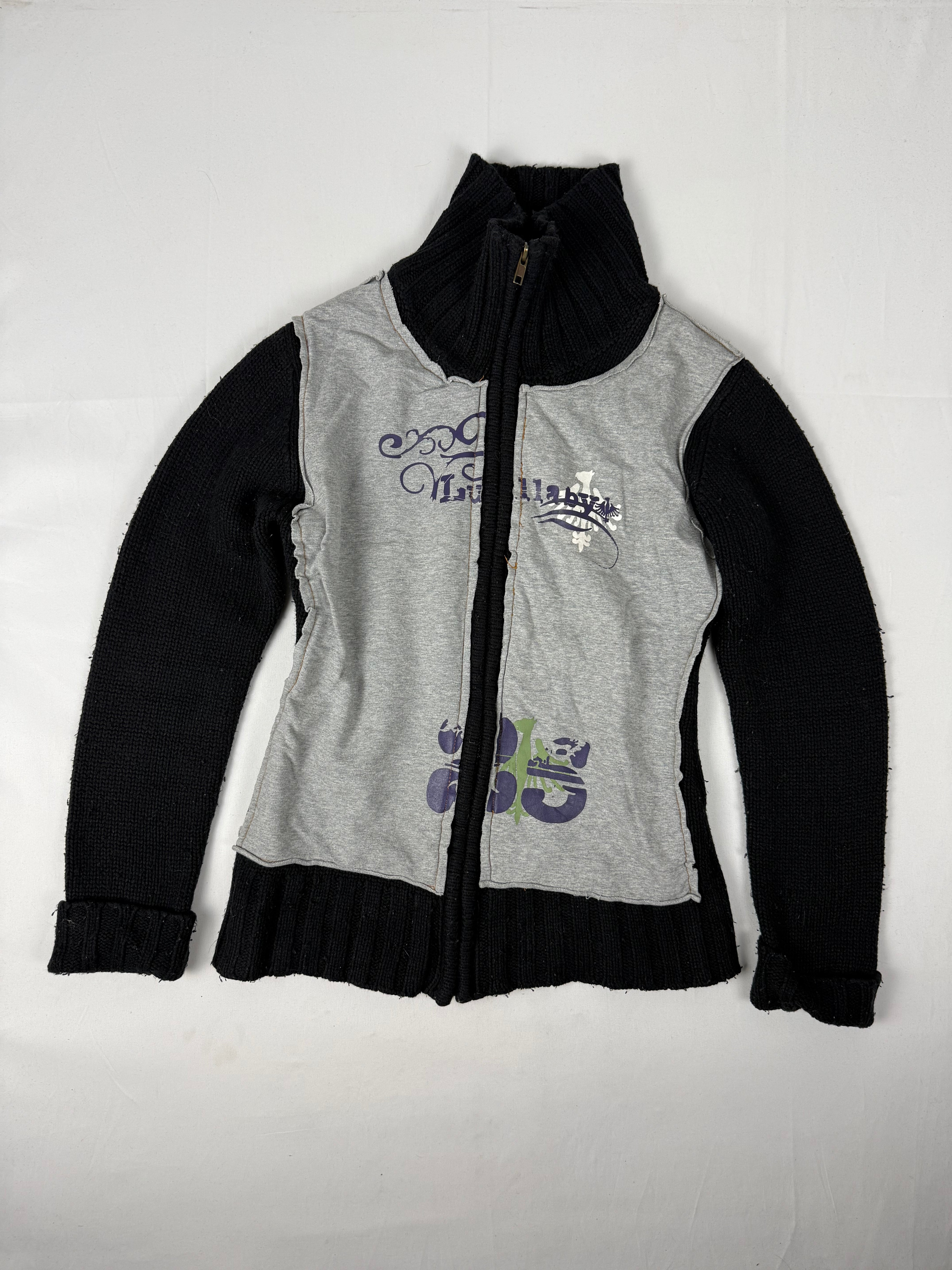 Grey graphic zip up jumper (S/M)