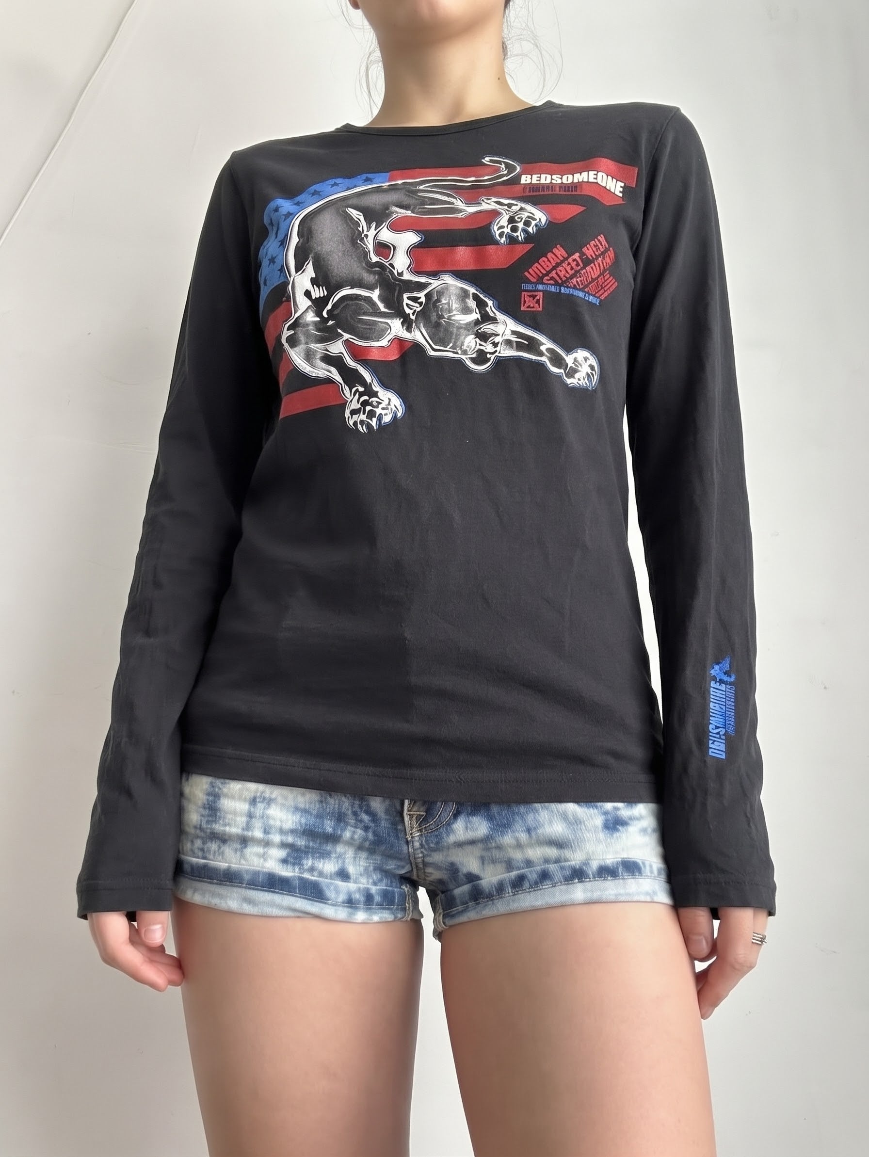 Black cotton graphic long sleeves top (M)