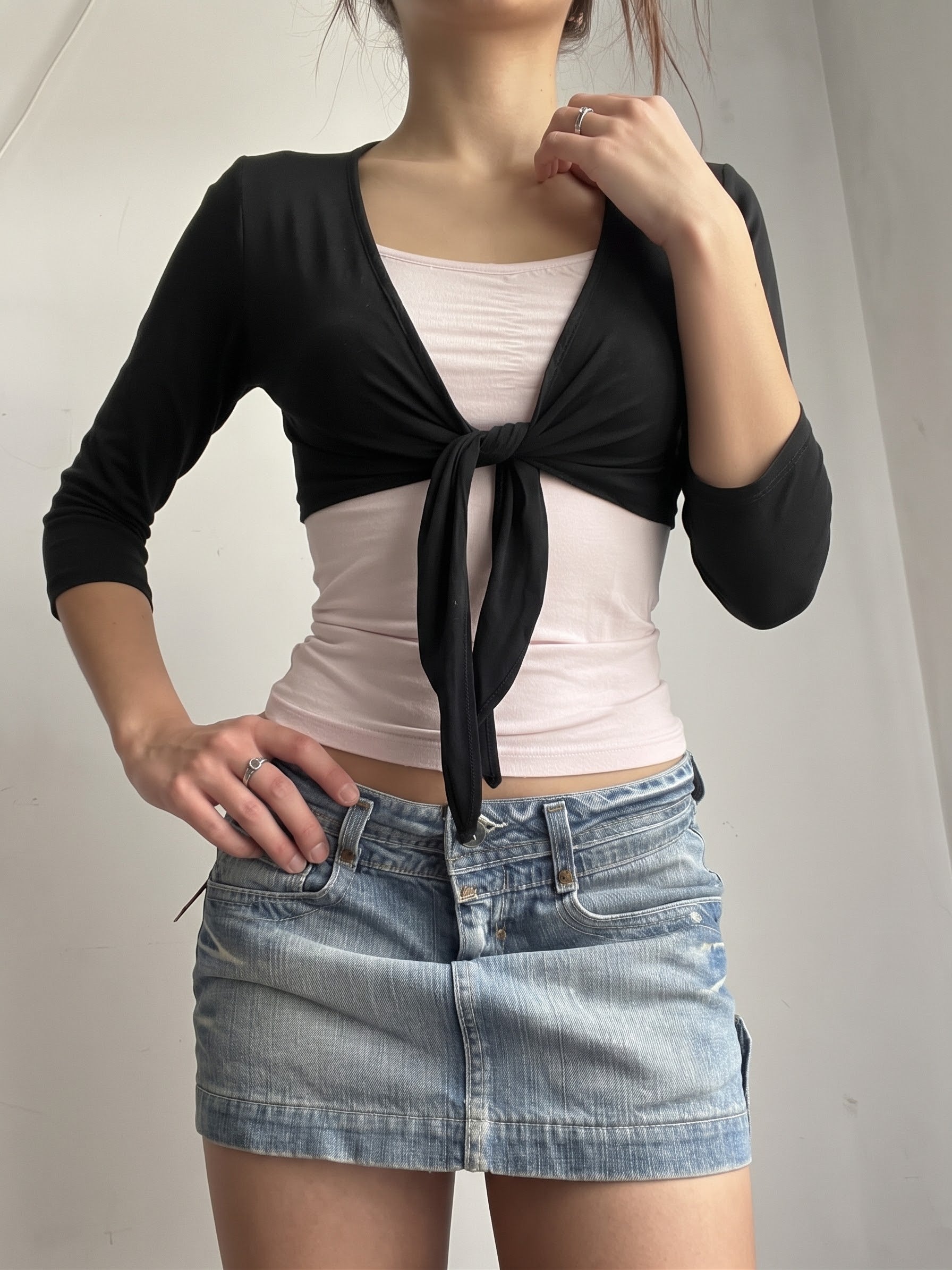 Black tie up long sleeves top (S)