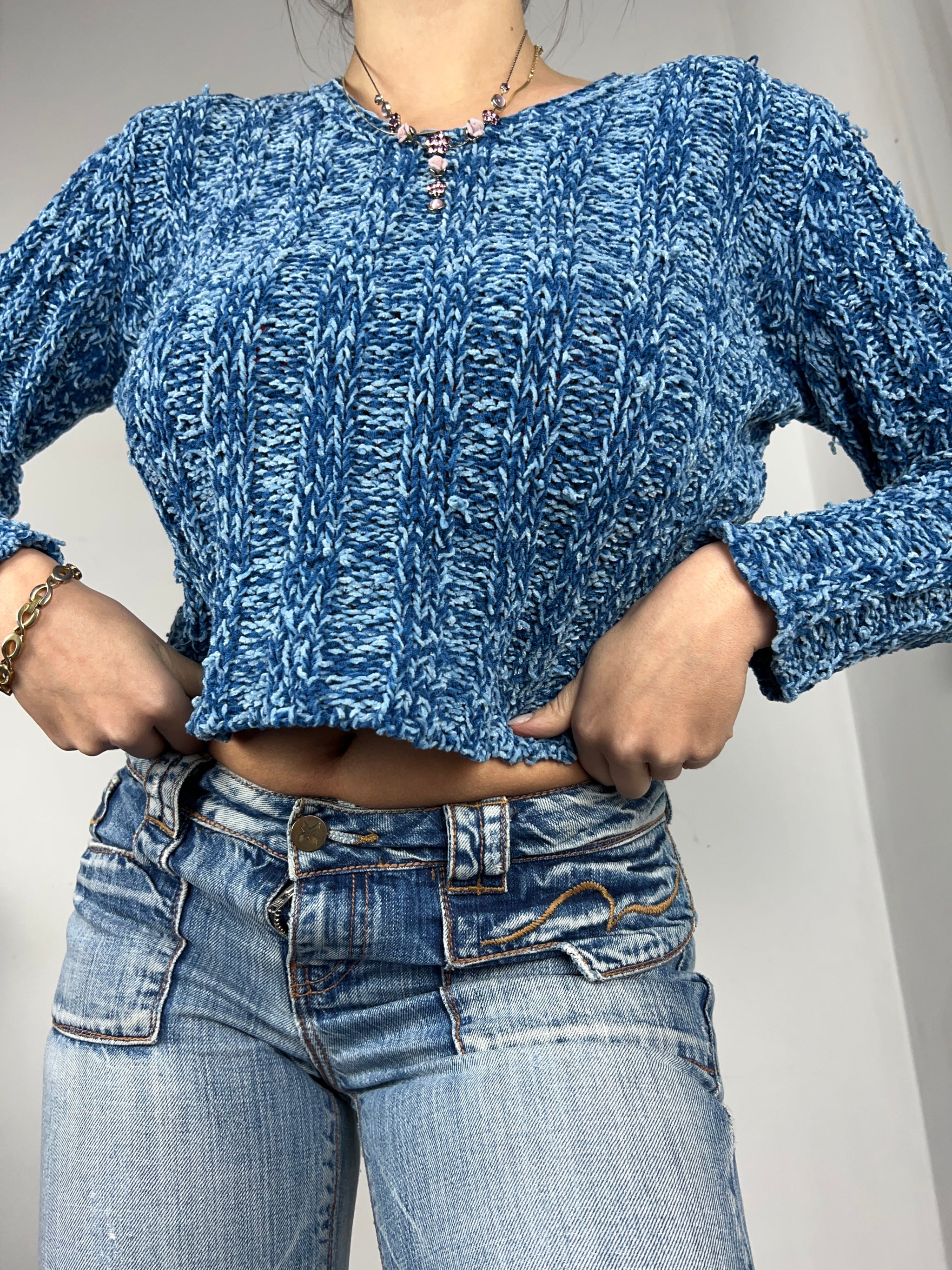 Blue crop V neck jumper (S/M)