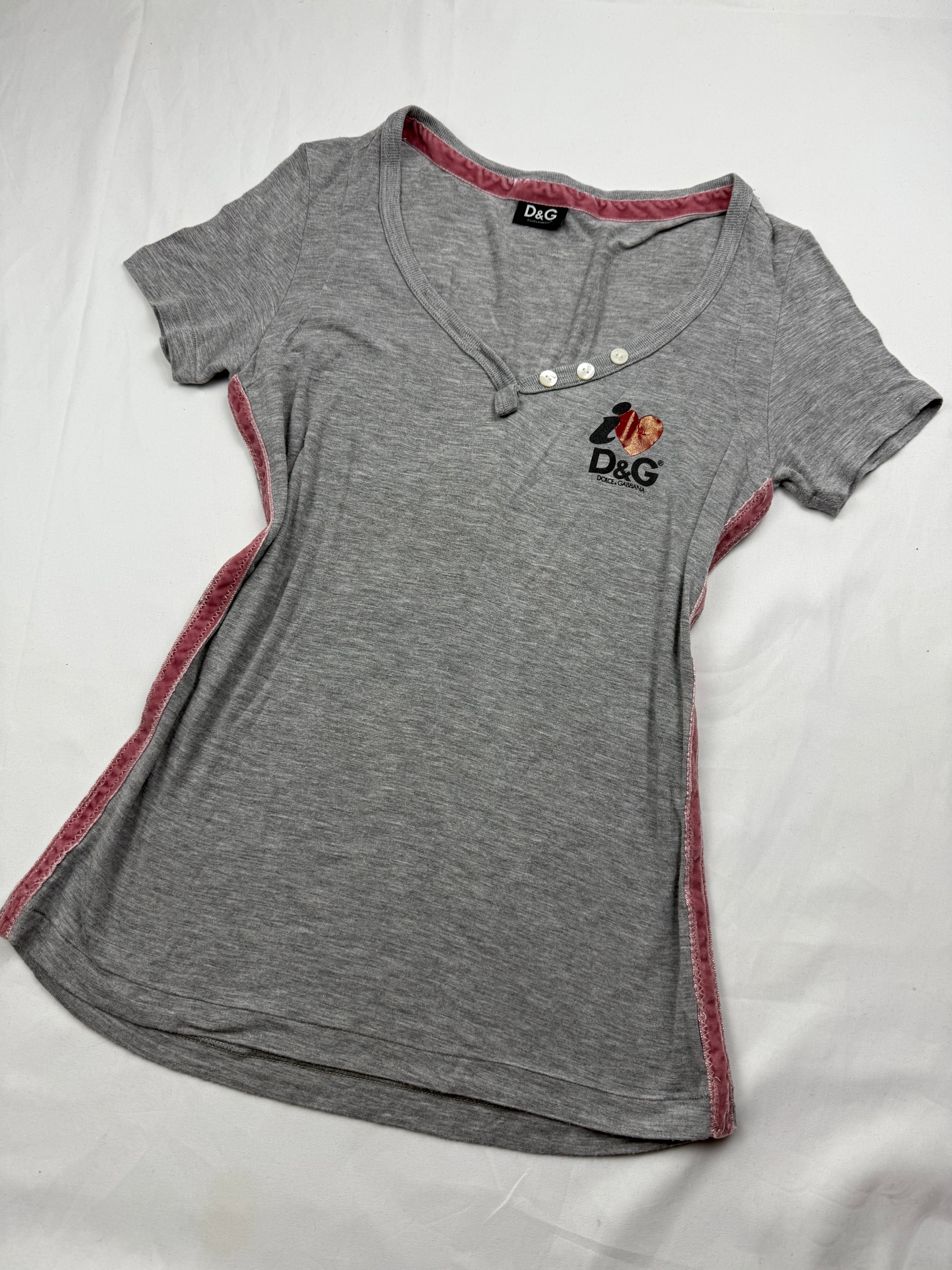 Grey stretchy logo tight fit tee (S/M)