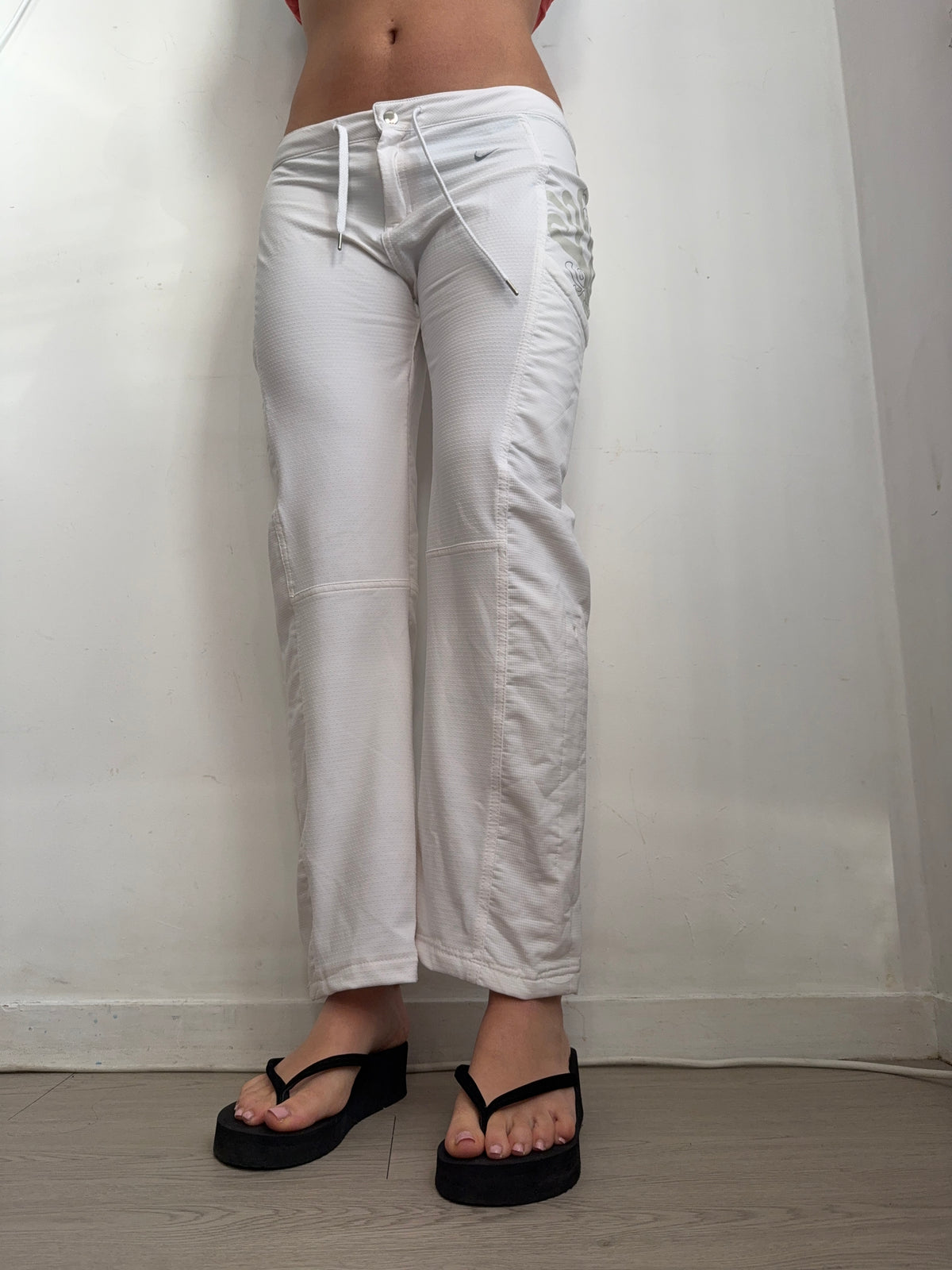 White low rise baggy pants (L)