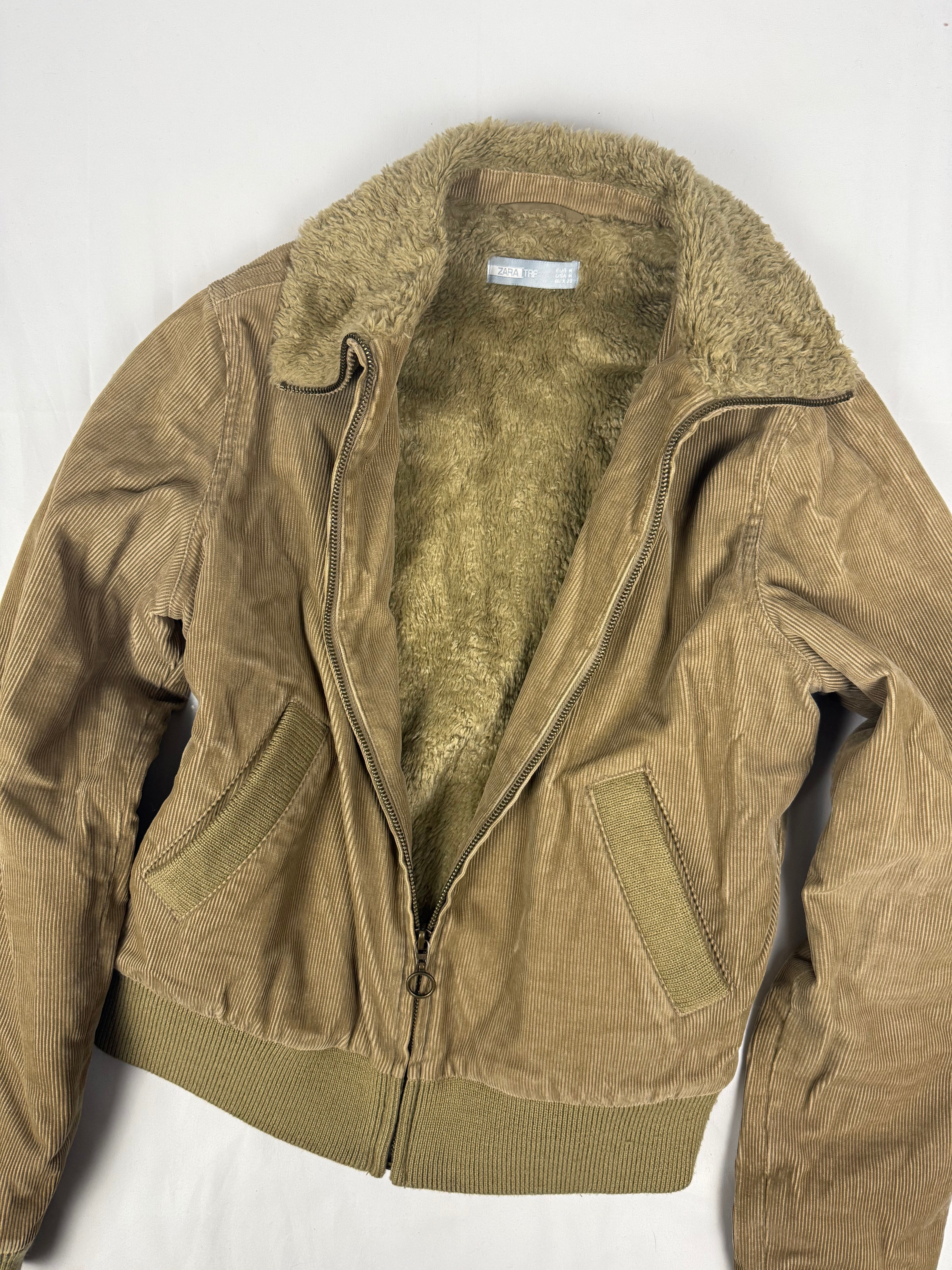 Beige ribbed inside faux fur biker jacket (M)