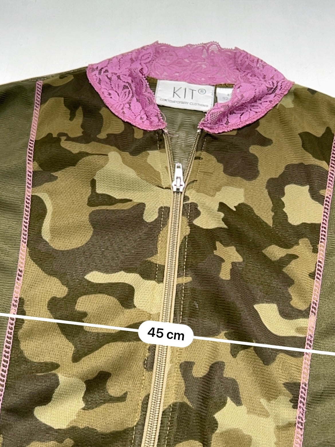 Khaki camo mesh zip up long sleeves top (XL)