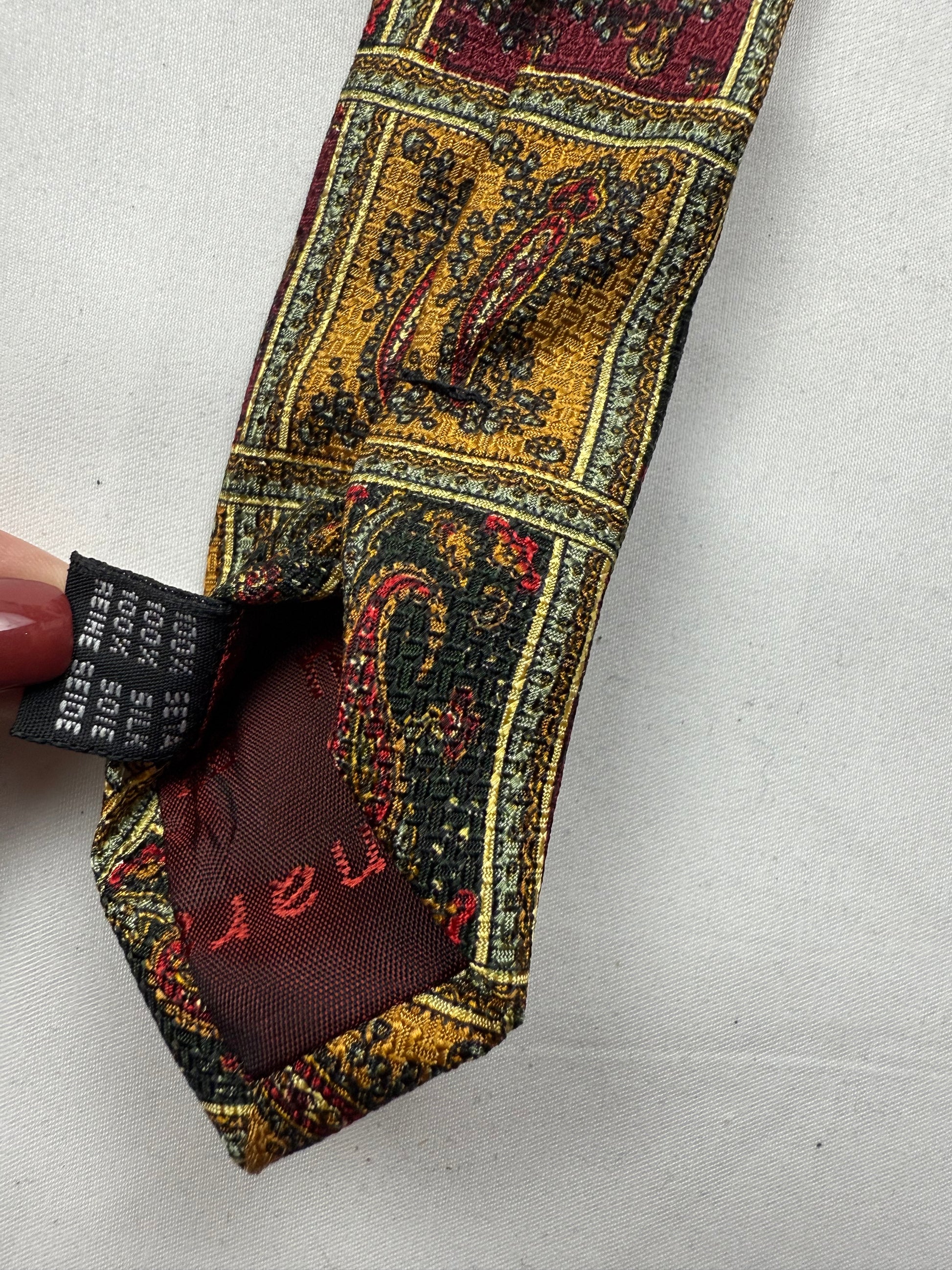 100% silk graphic gold tie