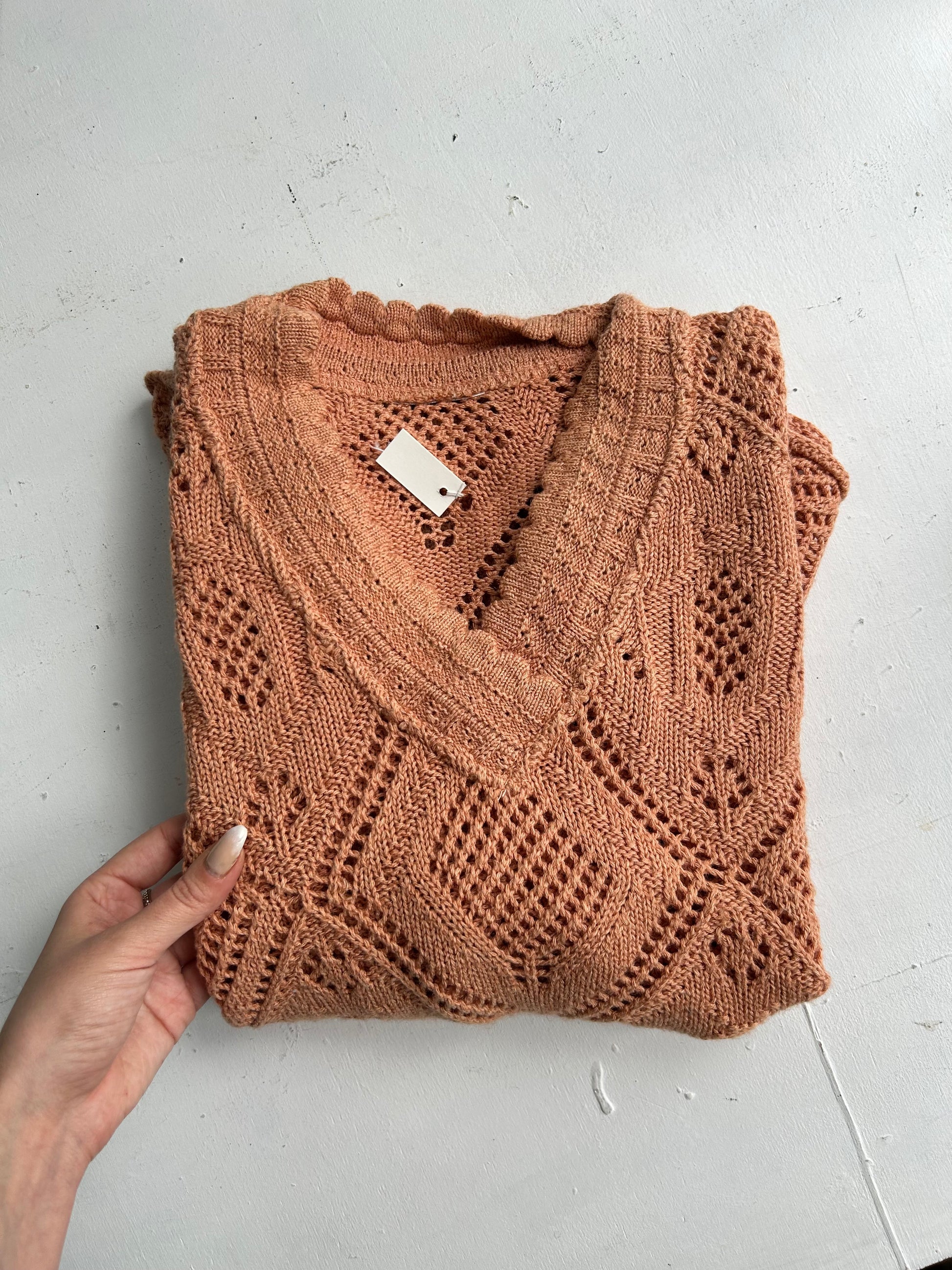 Crochet beige knitted jumper (M)