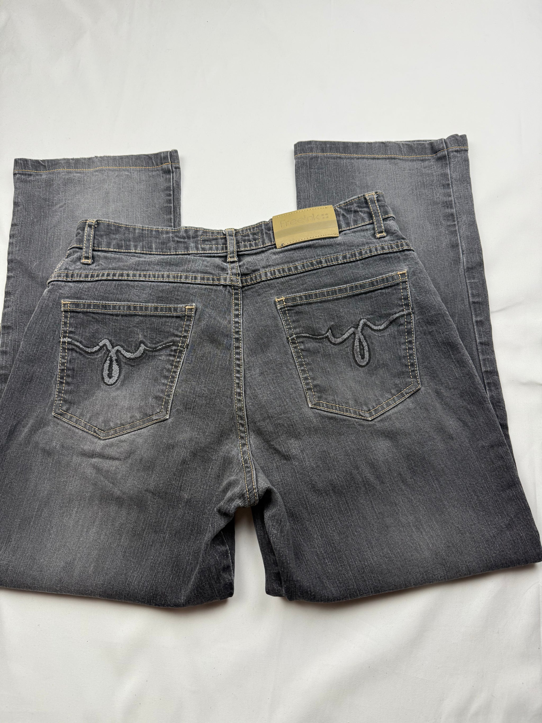Grey denim baggy capri pants (M/L)