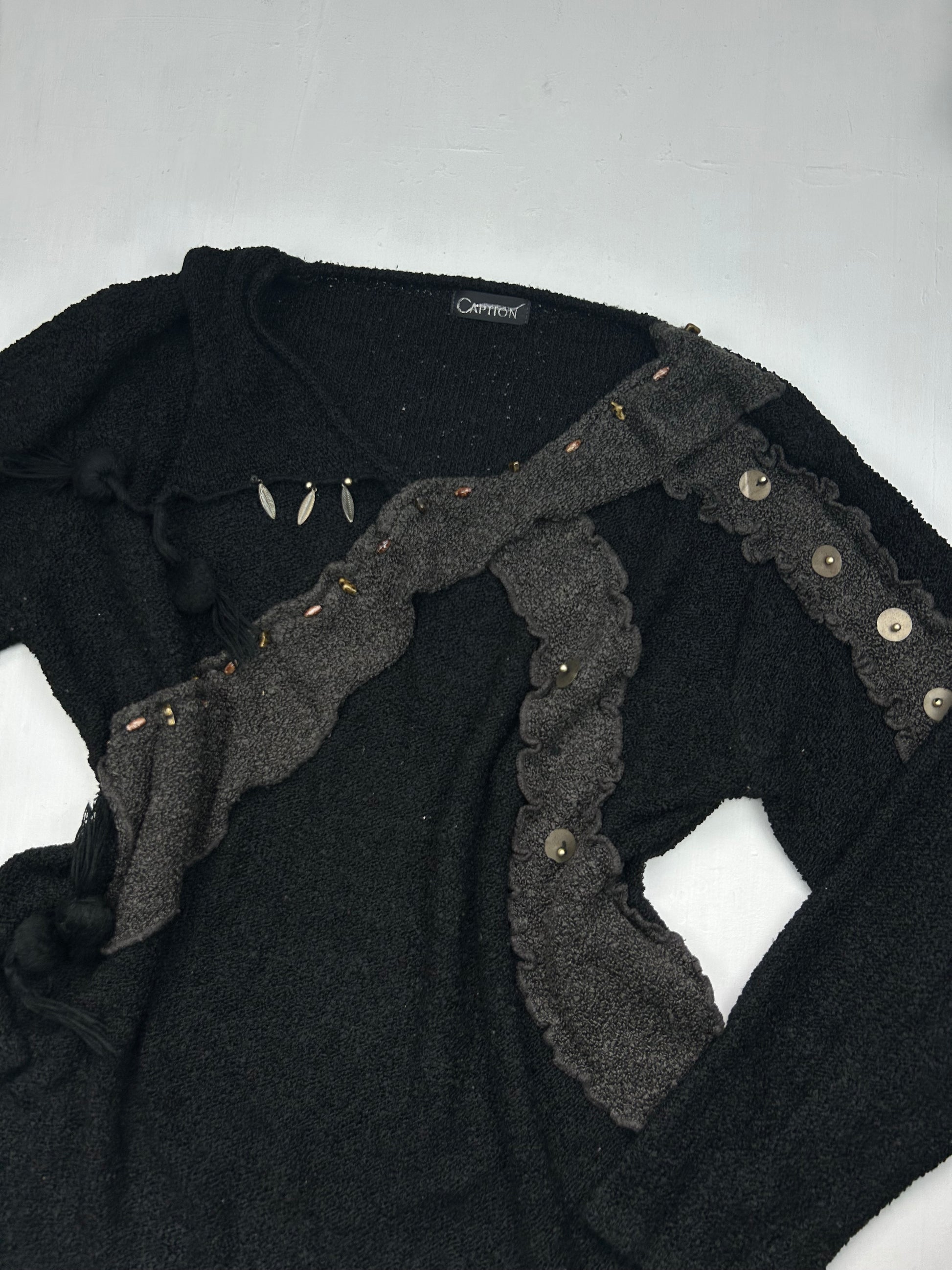Black pearls jumper (XL)