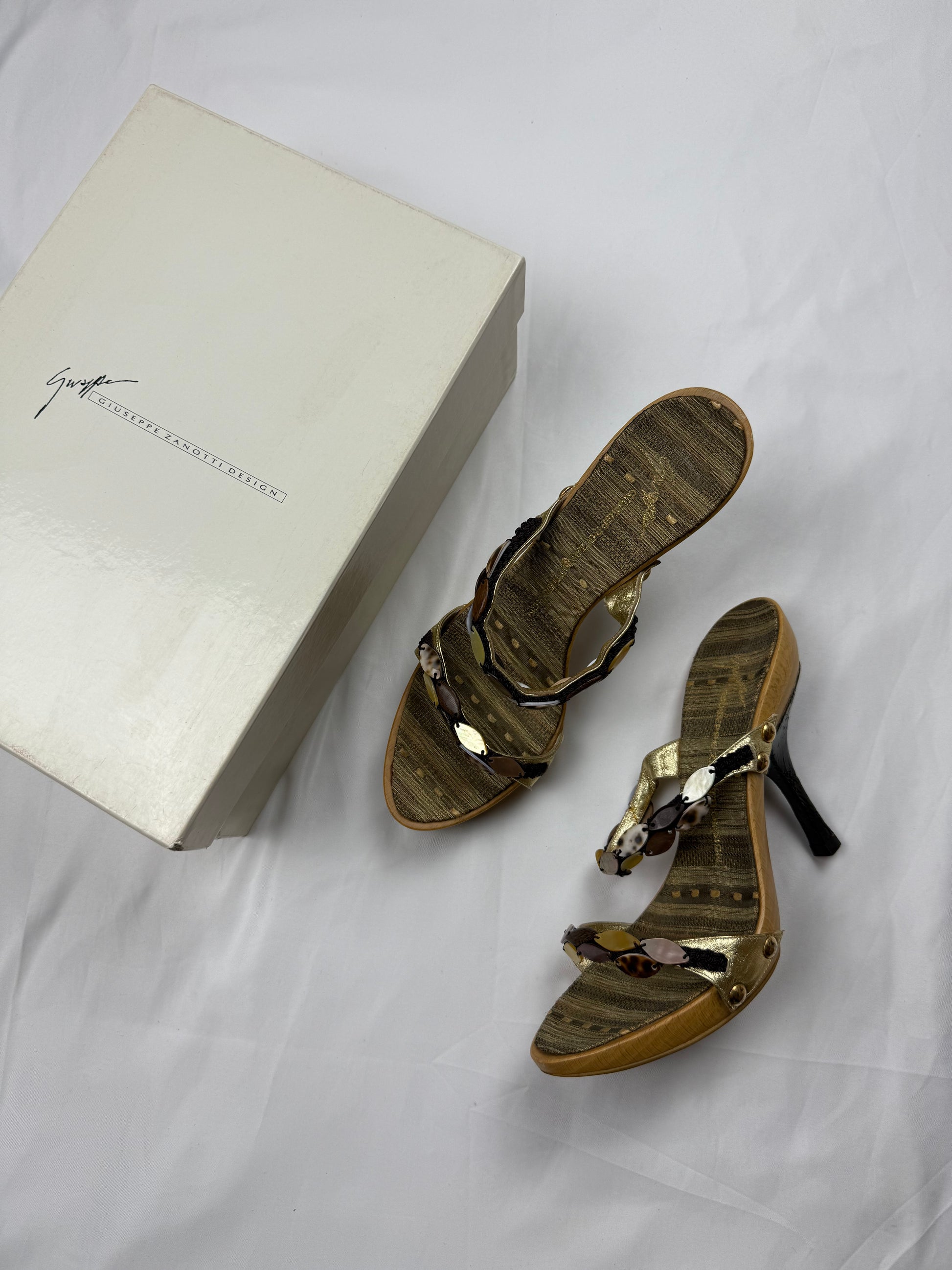 Khaki seashells heels mules (37)