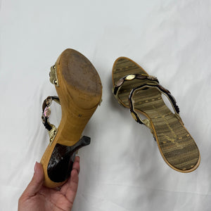 Khaki seashells heels mules (37)