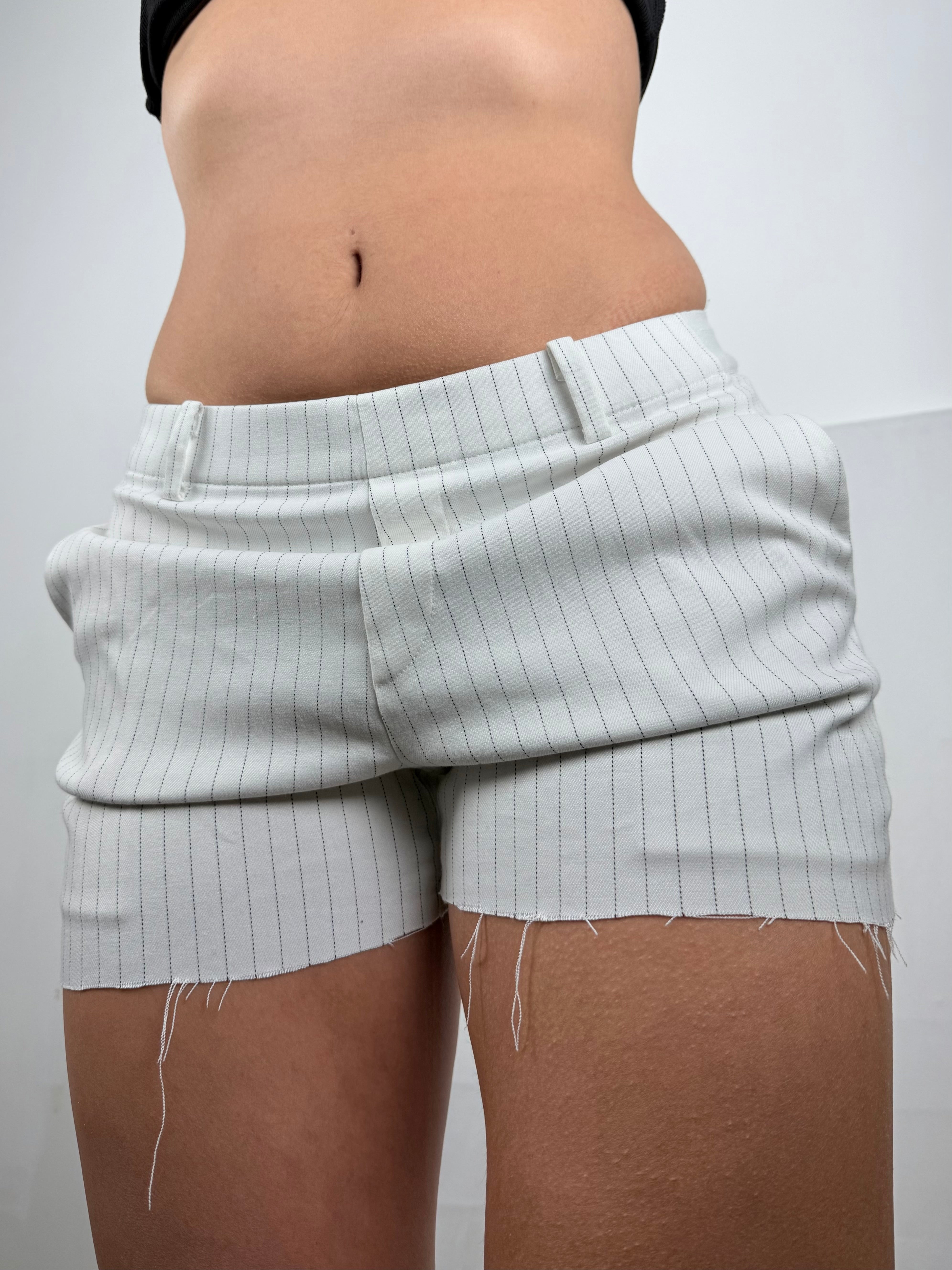 White striped office low rise mini short (S)