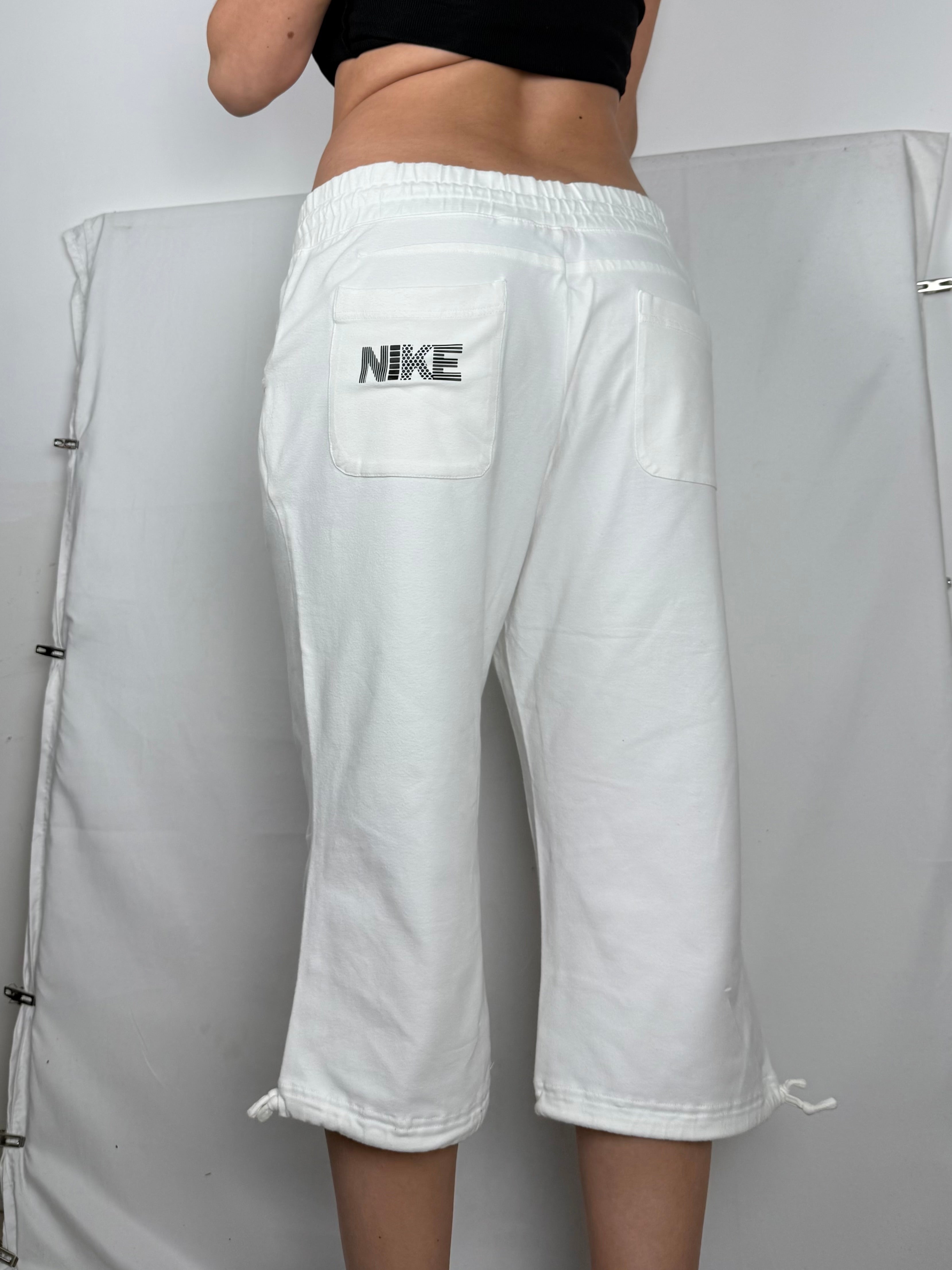 White cotton low waist capri joggers pants (XL)