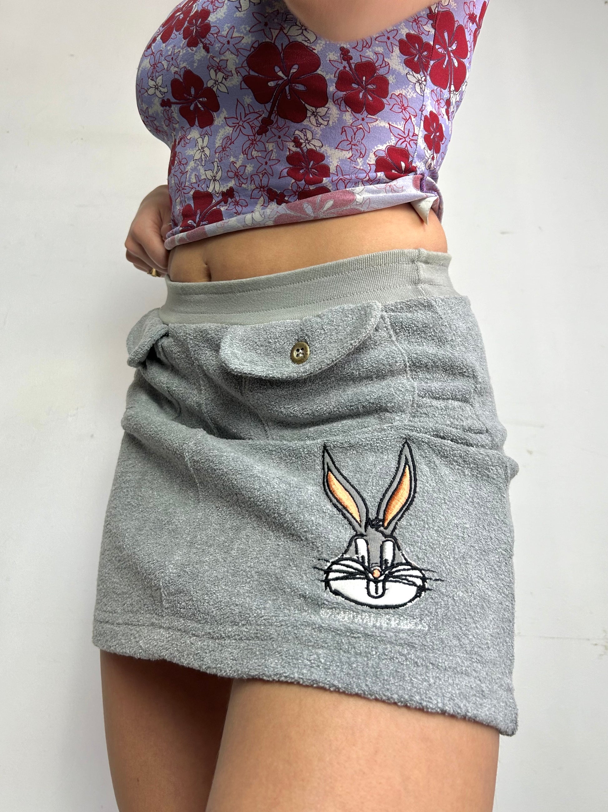 Grey fluffy cartoon low rise mini skirt 90s y2k vintage (S)