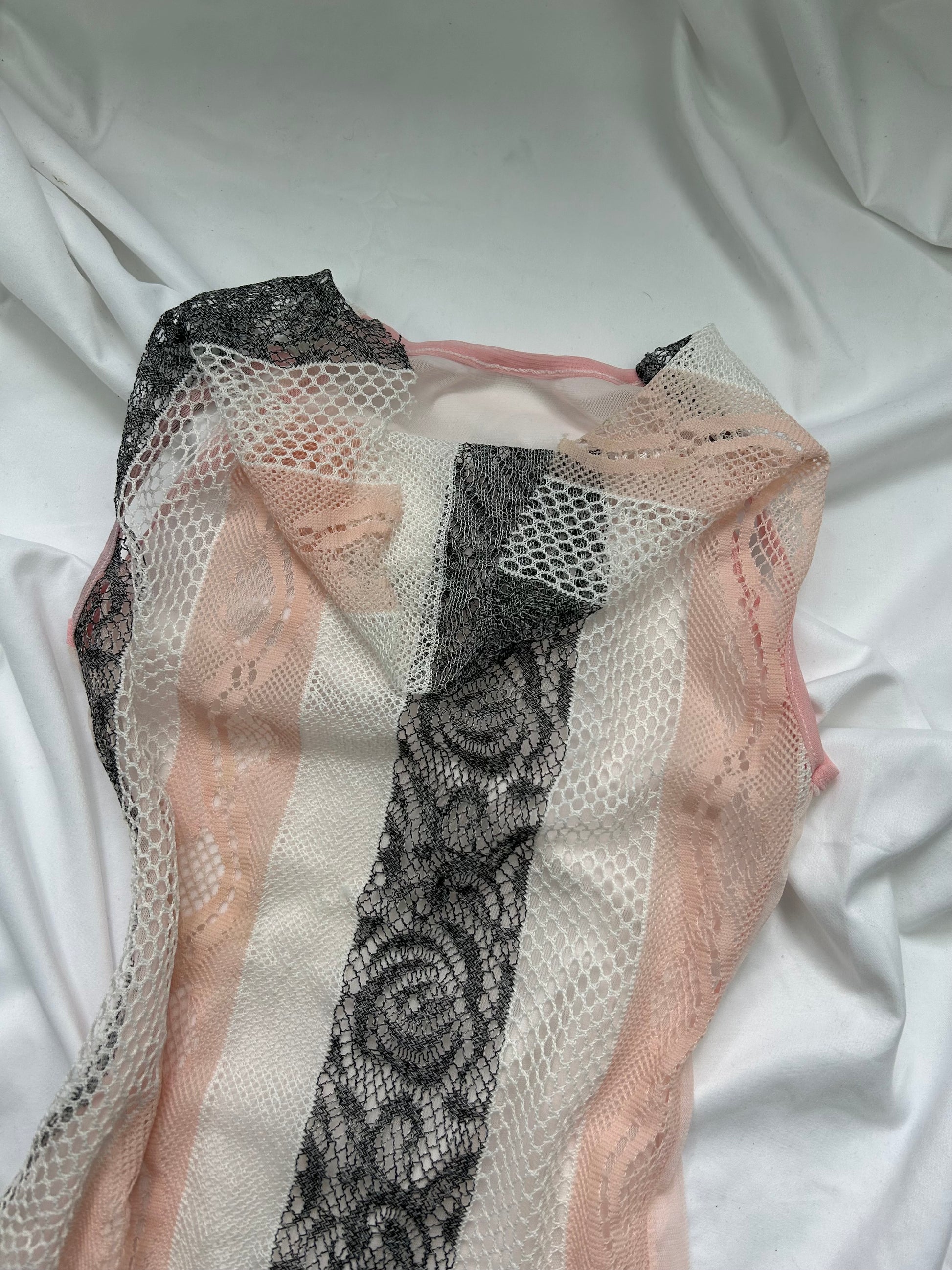 Baby pink mesh plunge neck top (S)