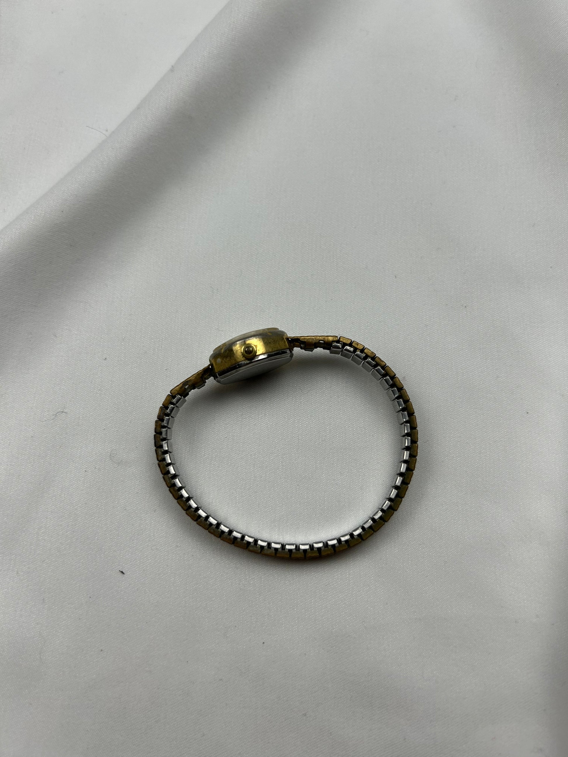 Vintage gold inox bracelet watch jewelry