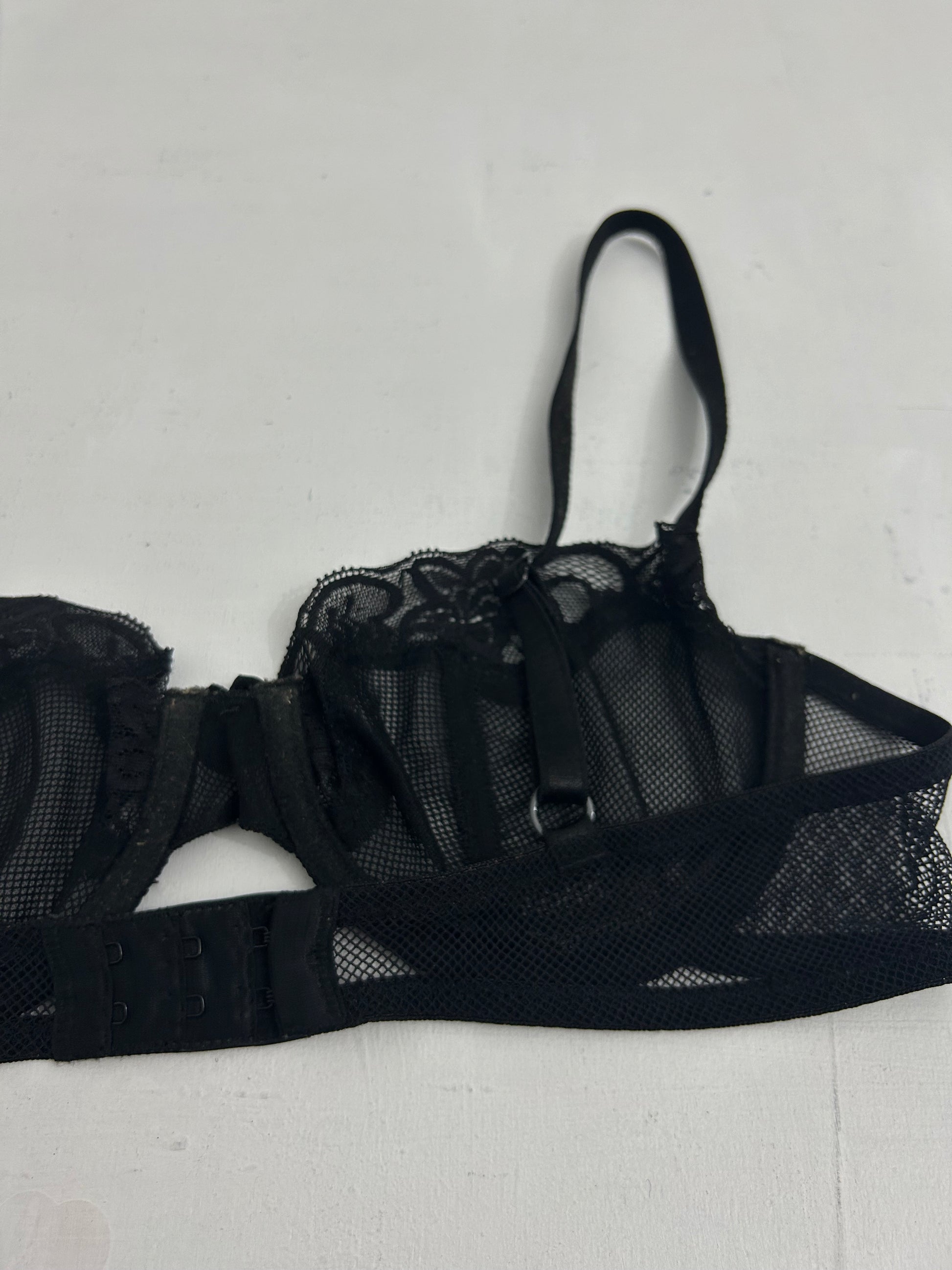 Black mesh lace see trough vintage bra