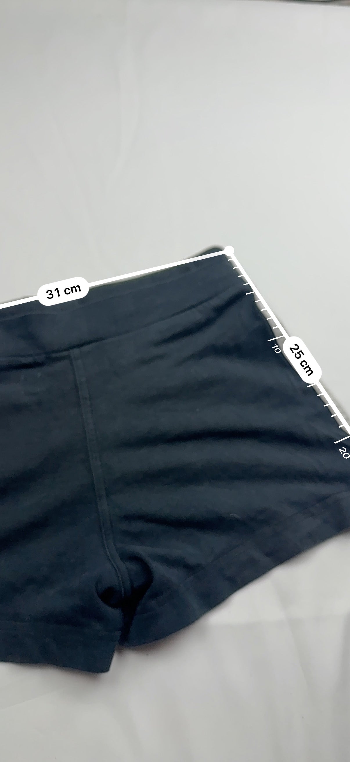 Black activewear low rise mini short (XS)